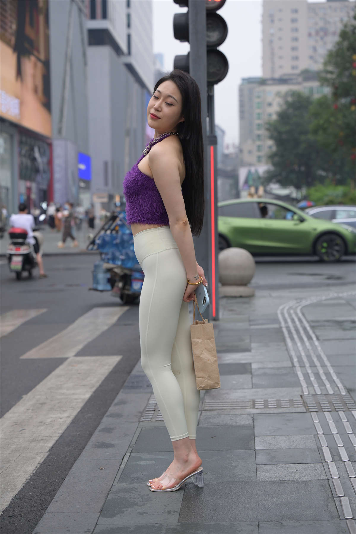 图片[2]-[魔镜原创摄影]不吃鸡蛋街拍作品 紫韵-日更街拍