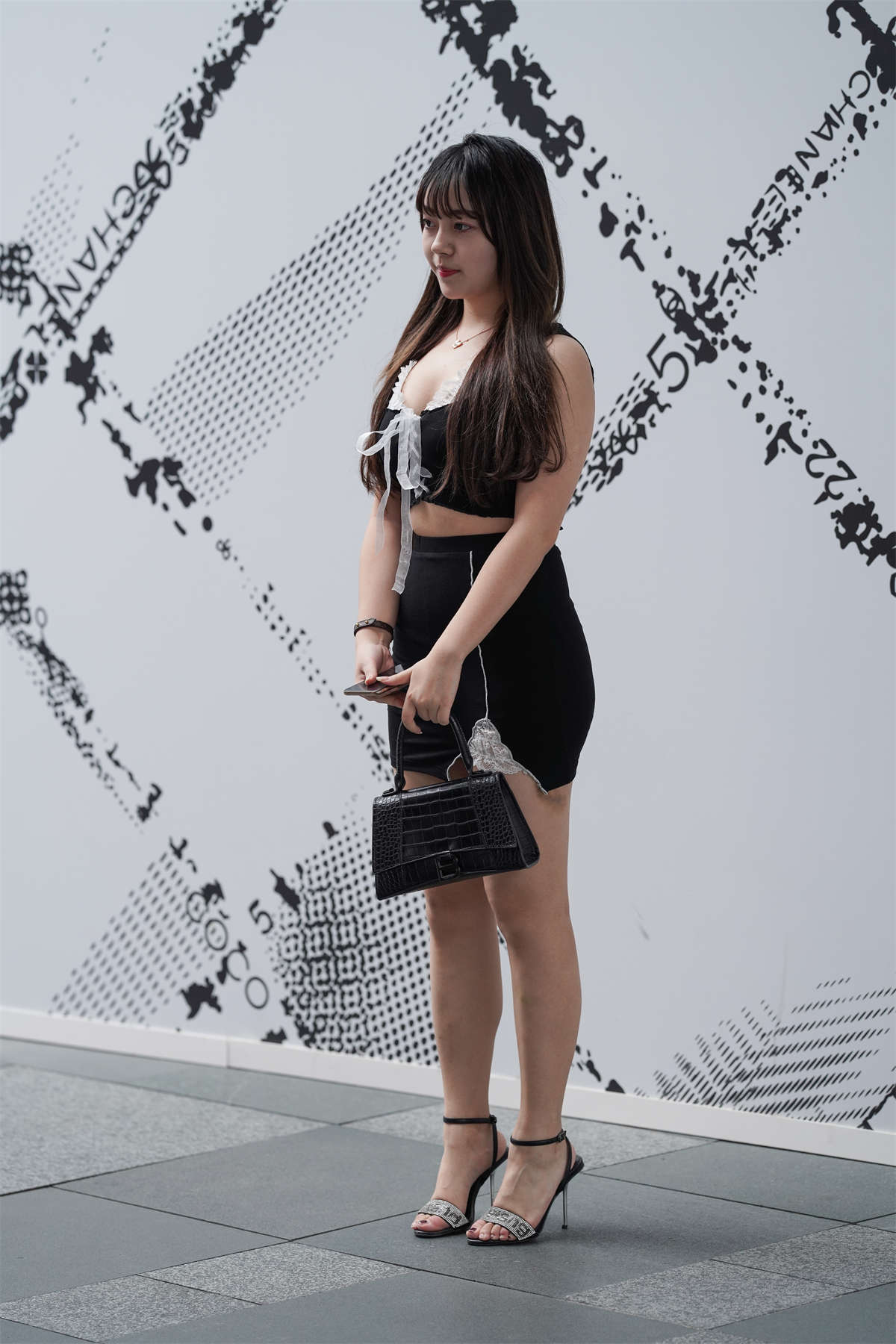 图片[2]-牛男街拍作品 – 肉嘟嘟的漂亮可爱女孩-日更街拍