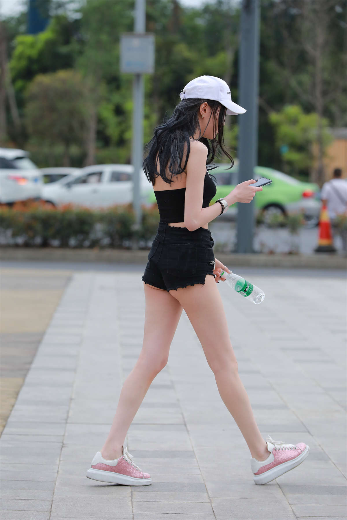 [魔镜原创摄影]棒球帽性感身材月牙臀美腿美女高清原图-日更街拍