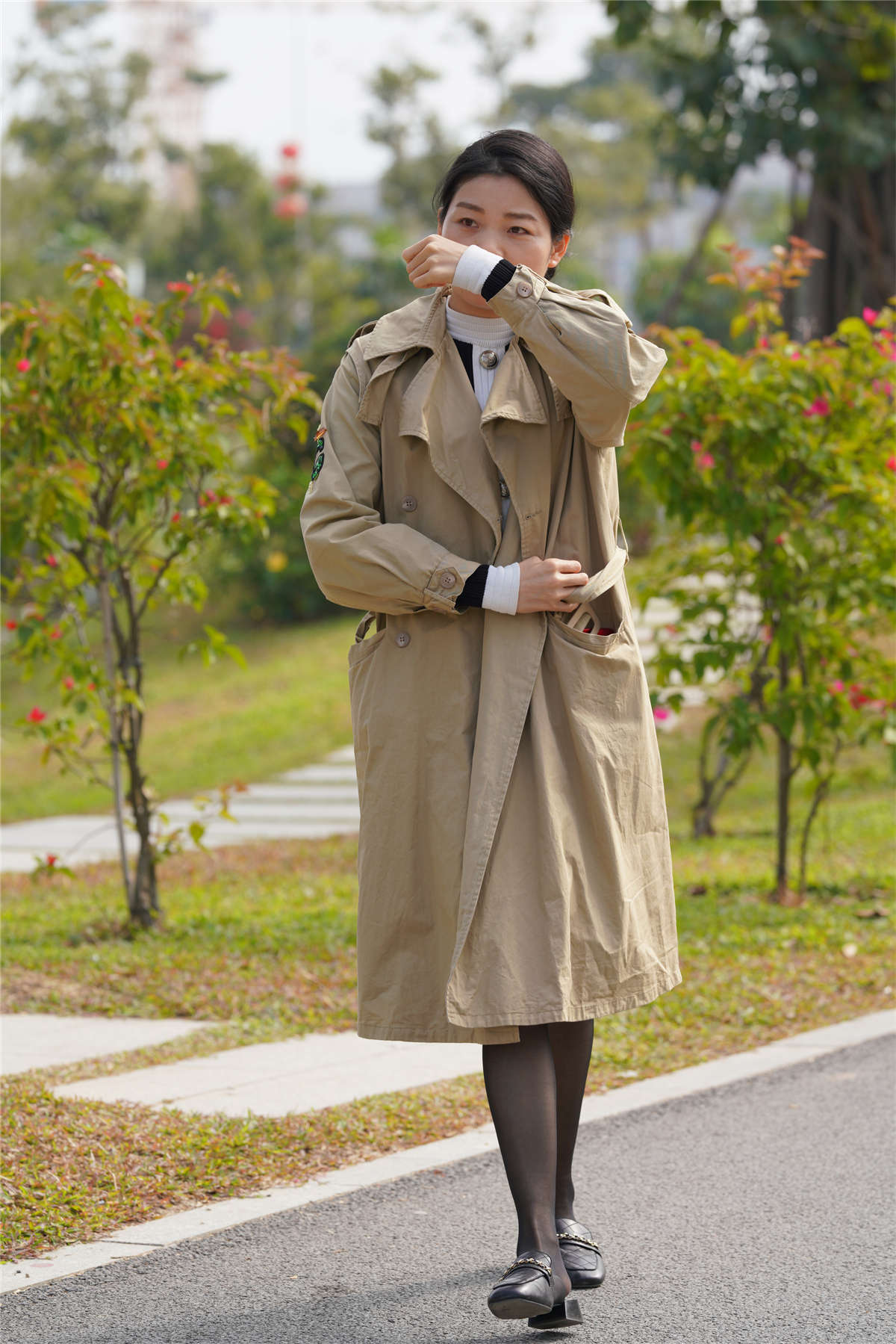 图片[2]-[魔镜原创摄影]公园黑丝-日更街拍