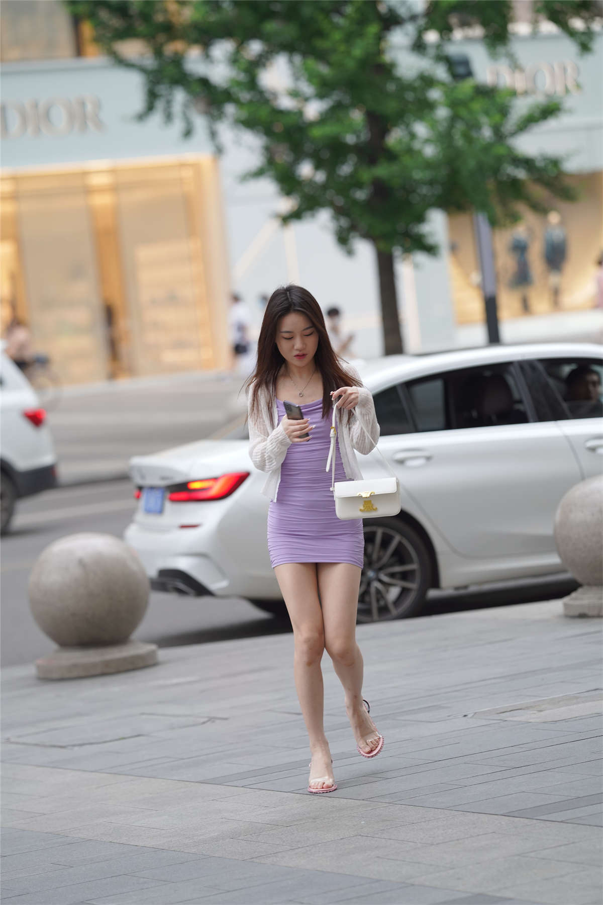 图片[2]-害羞的美眉-日更街拍