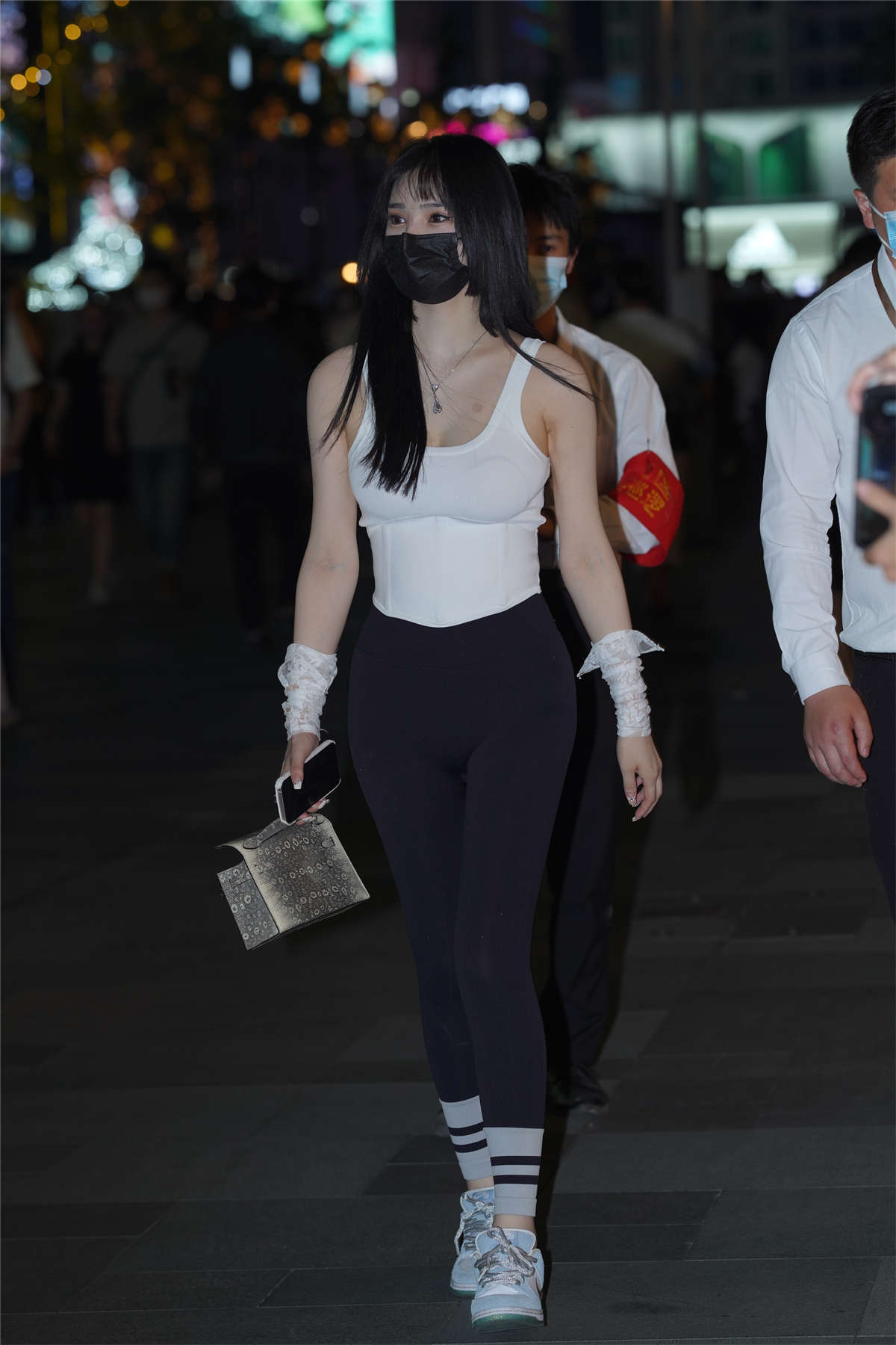 极品瑜伽裤美女-日更街拍
