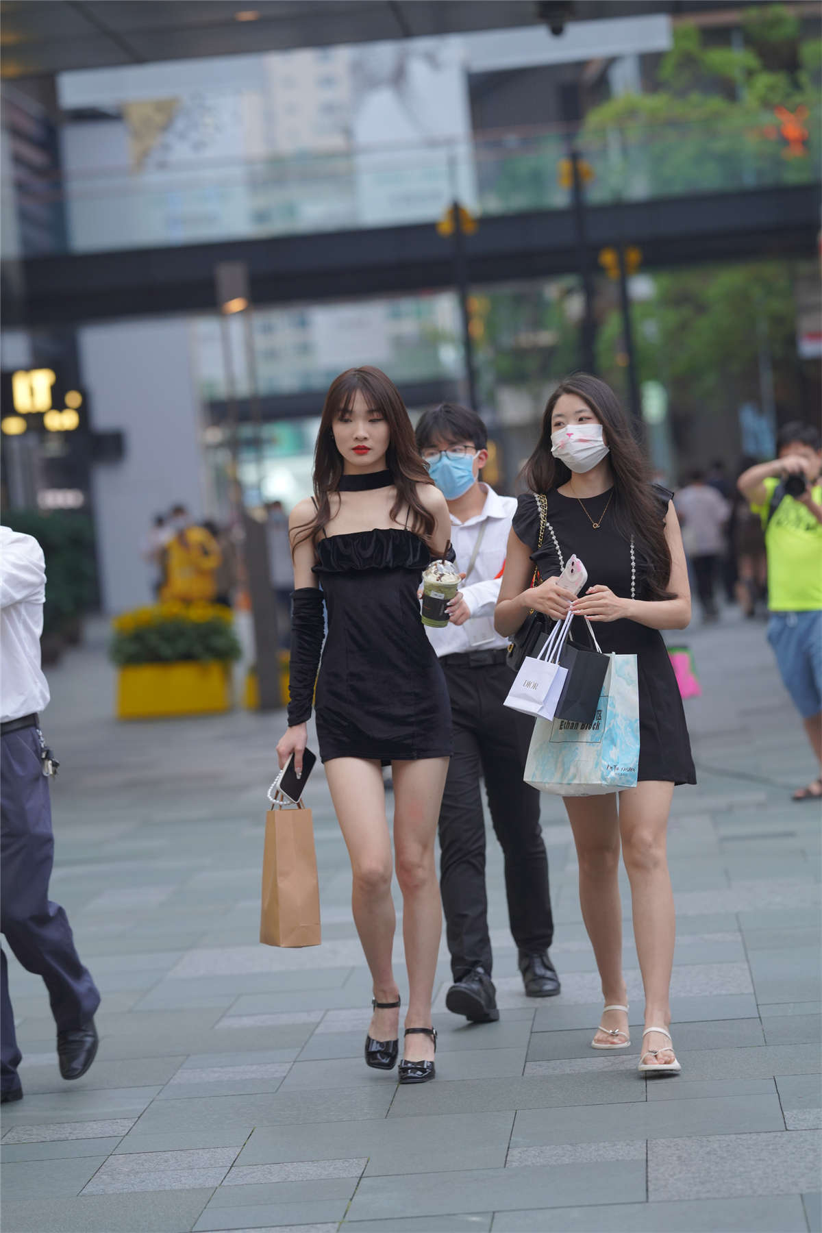 图片[2]-大长腿闺蜜-日更街拍