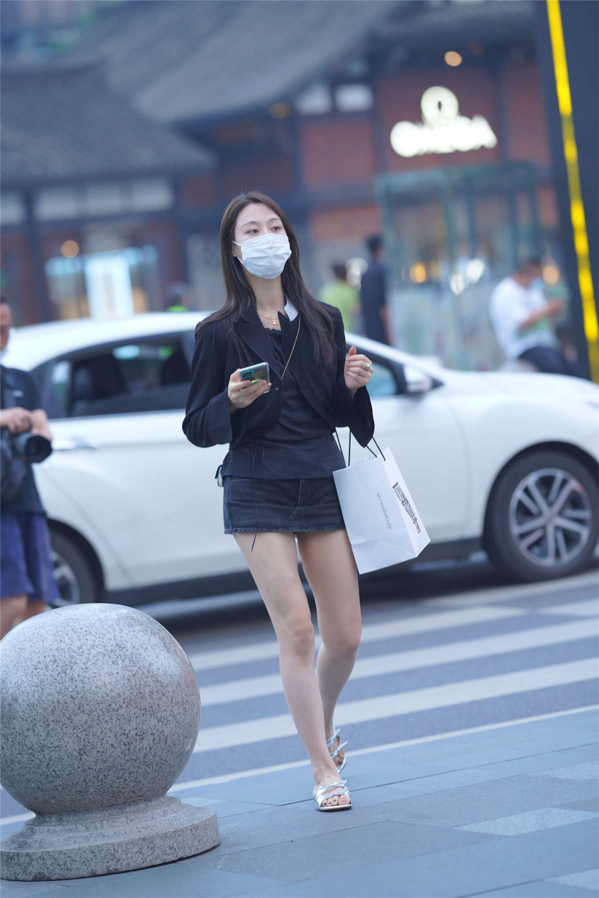 图片[2]-美腿小姐姐-日更街拍