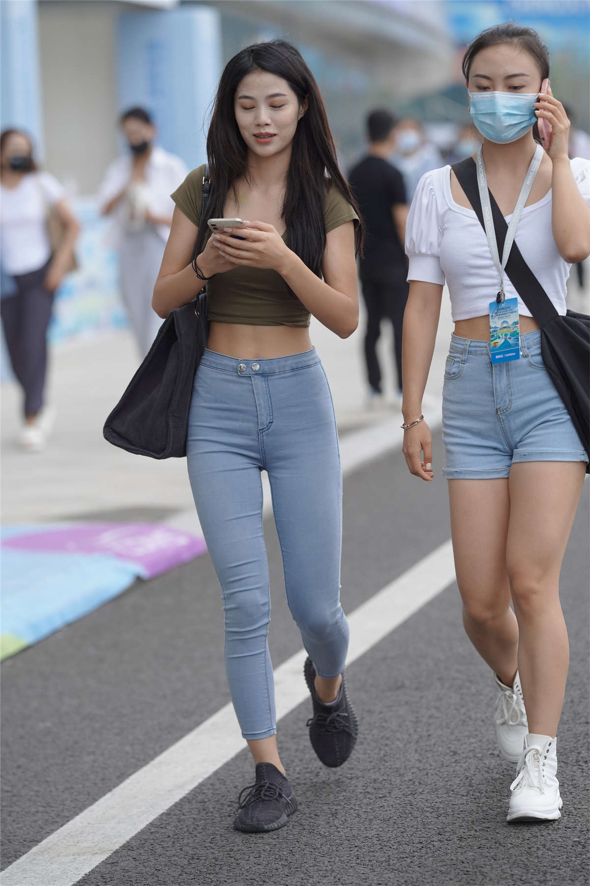 凯恩公爵街拍作品 紧牛美女2-日更街拍