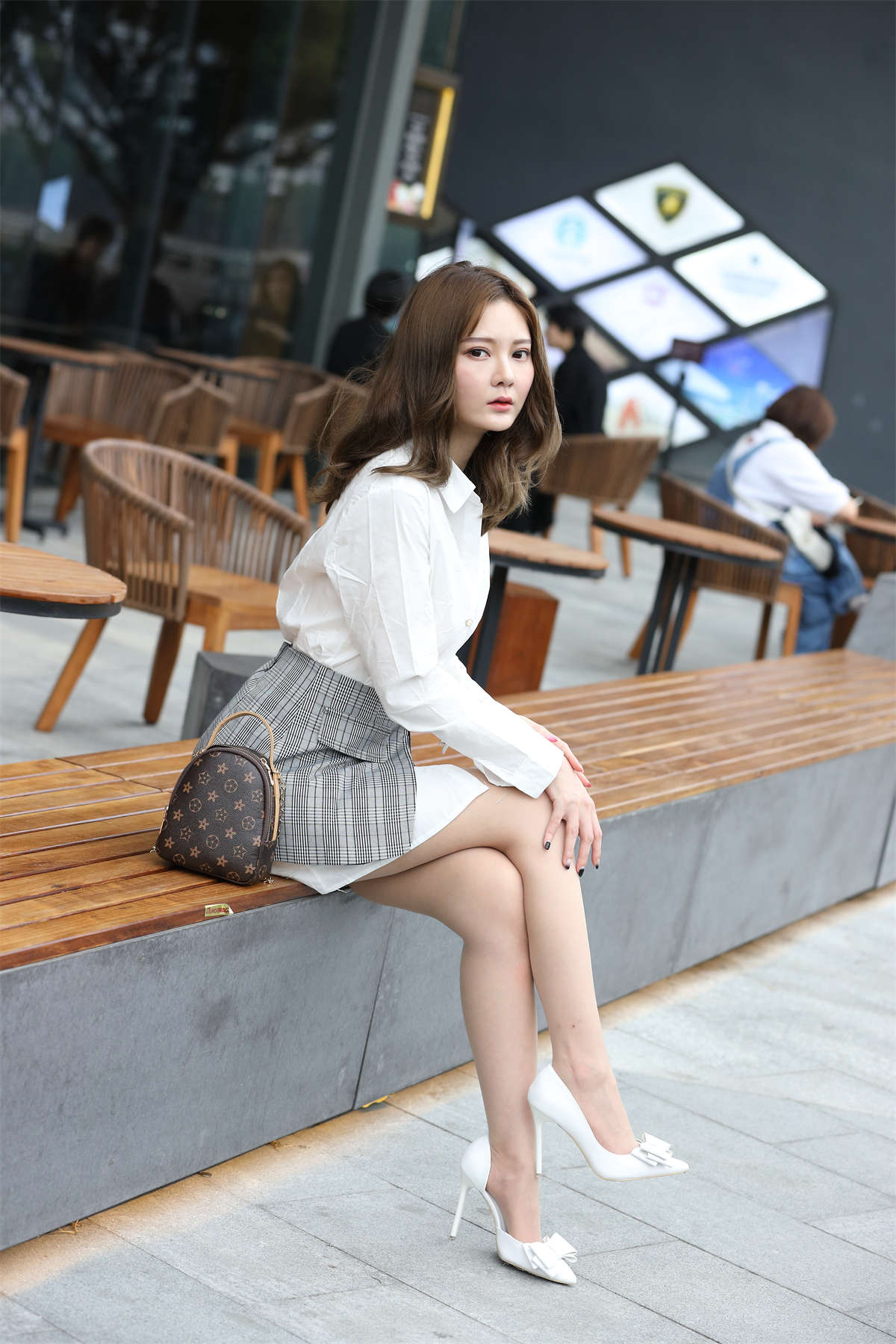 图片[2]-[魔镜原创摄影]气质高跟肉丝美女图集-日更街拍