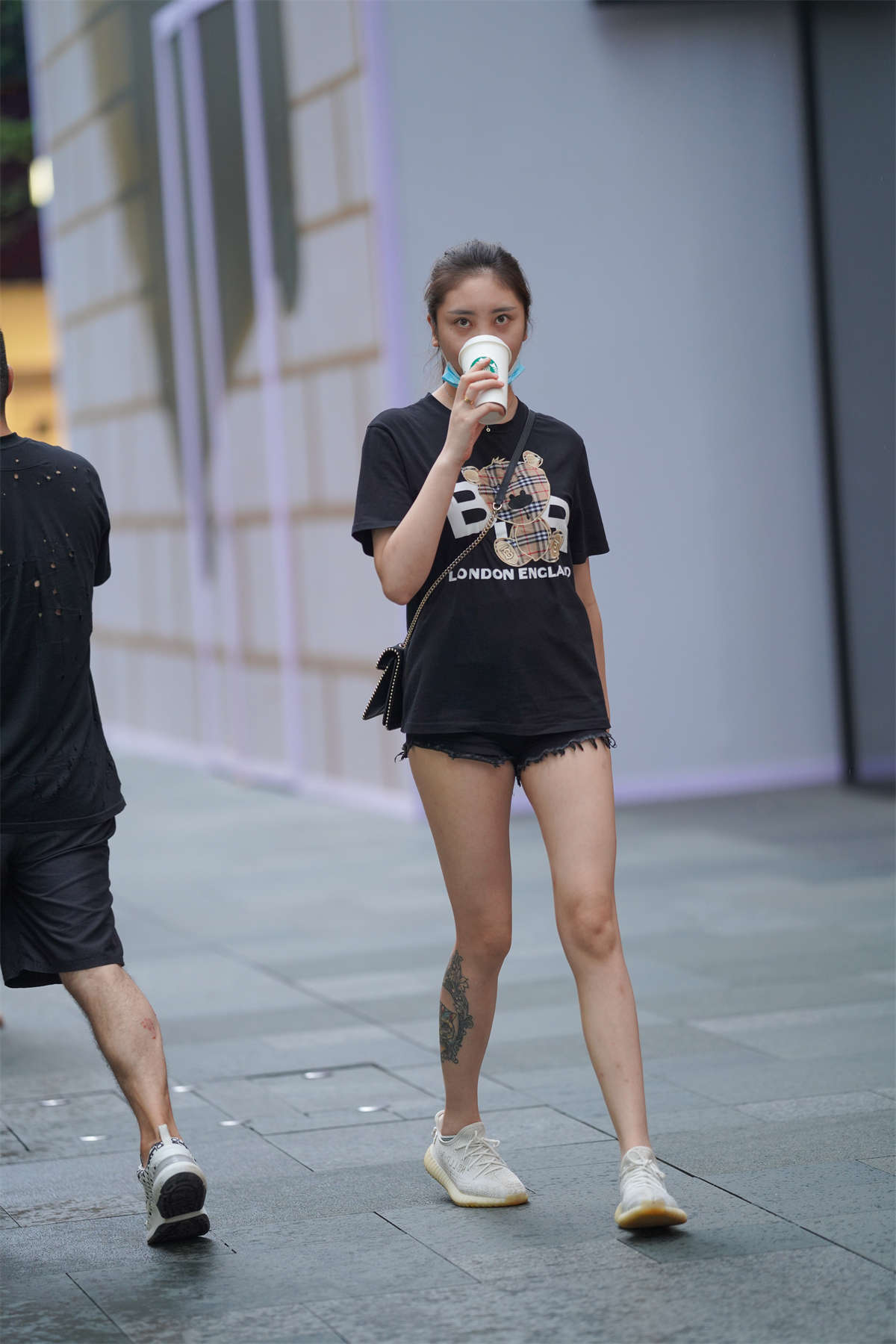 凯恩公爵街拍作品 – 长腿小妹-日更街拍