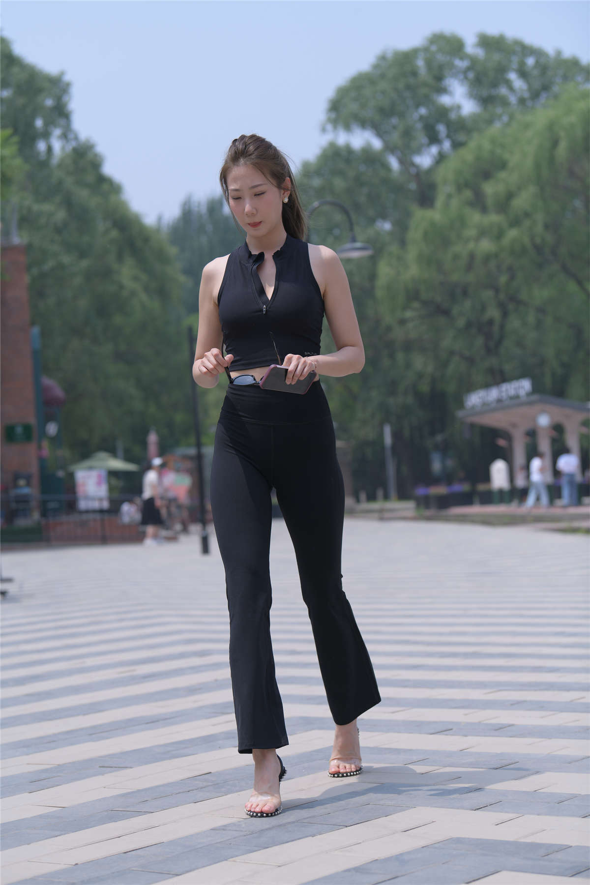 图片[2]-[魔镜原创摄影]一始街拍作品 – 续梦-日更街拍