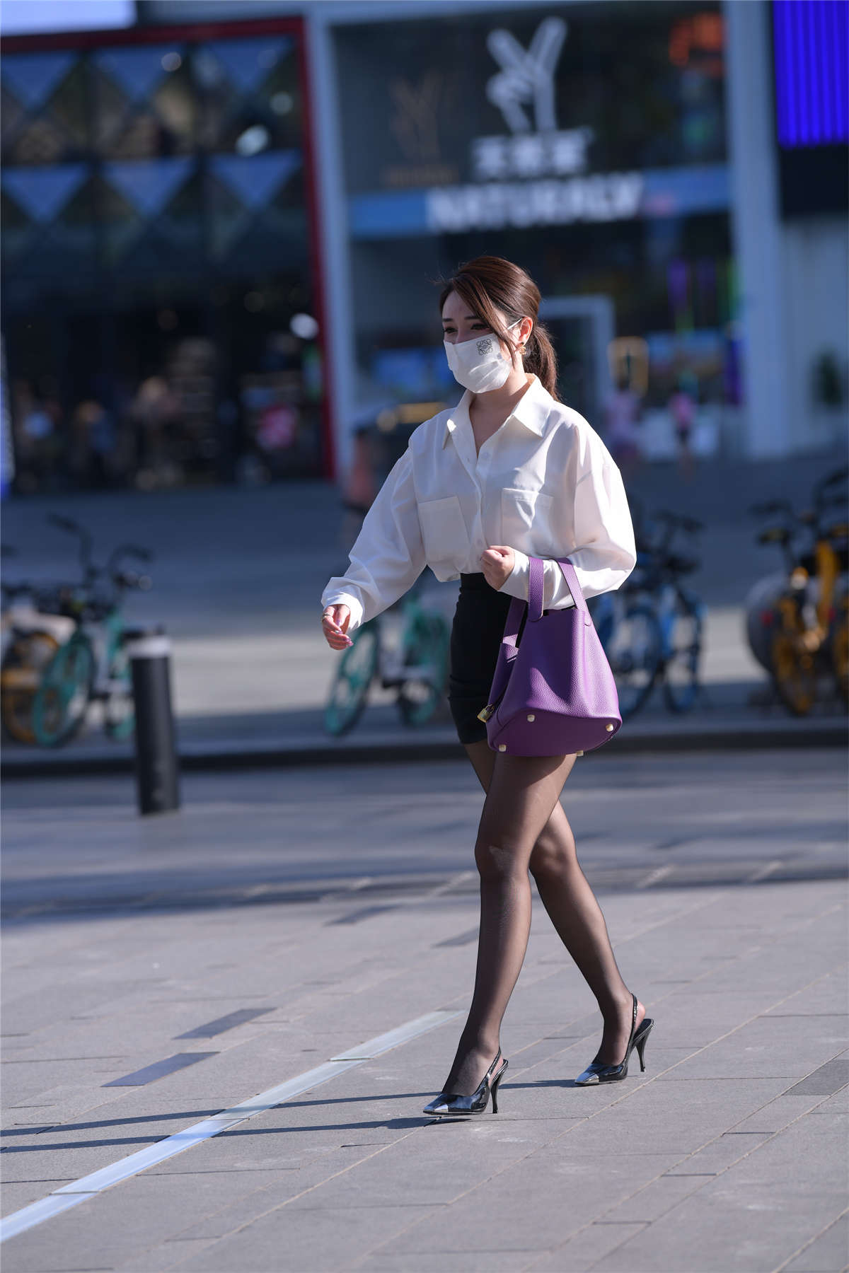 图片[2]-黑白搭配通勤风-日更街拍