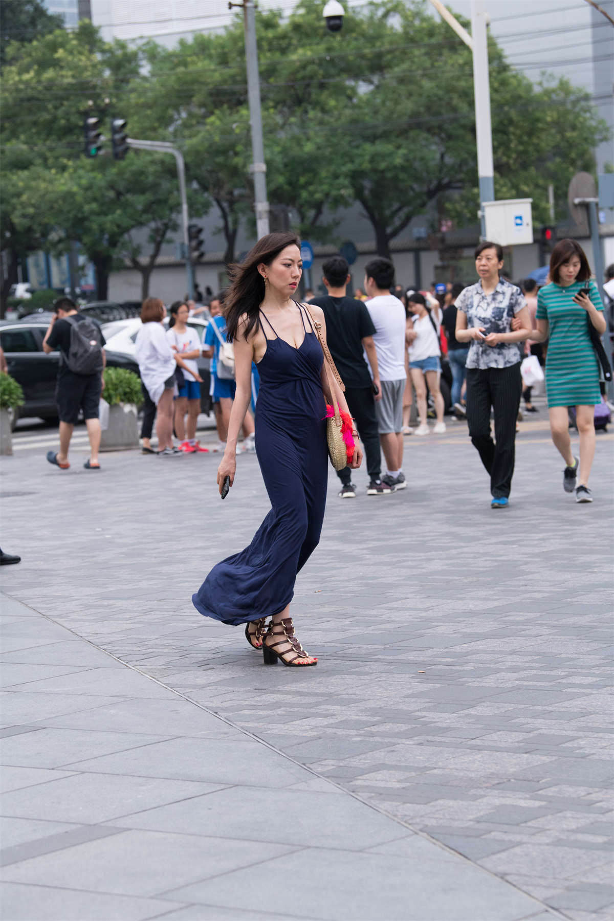 图片[2]-[魔镜原创摄影]街拍丁内性感美女原图-日更街拍