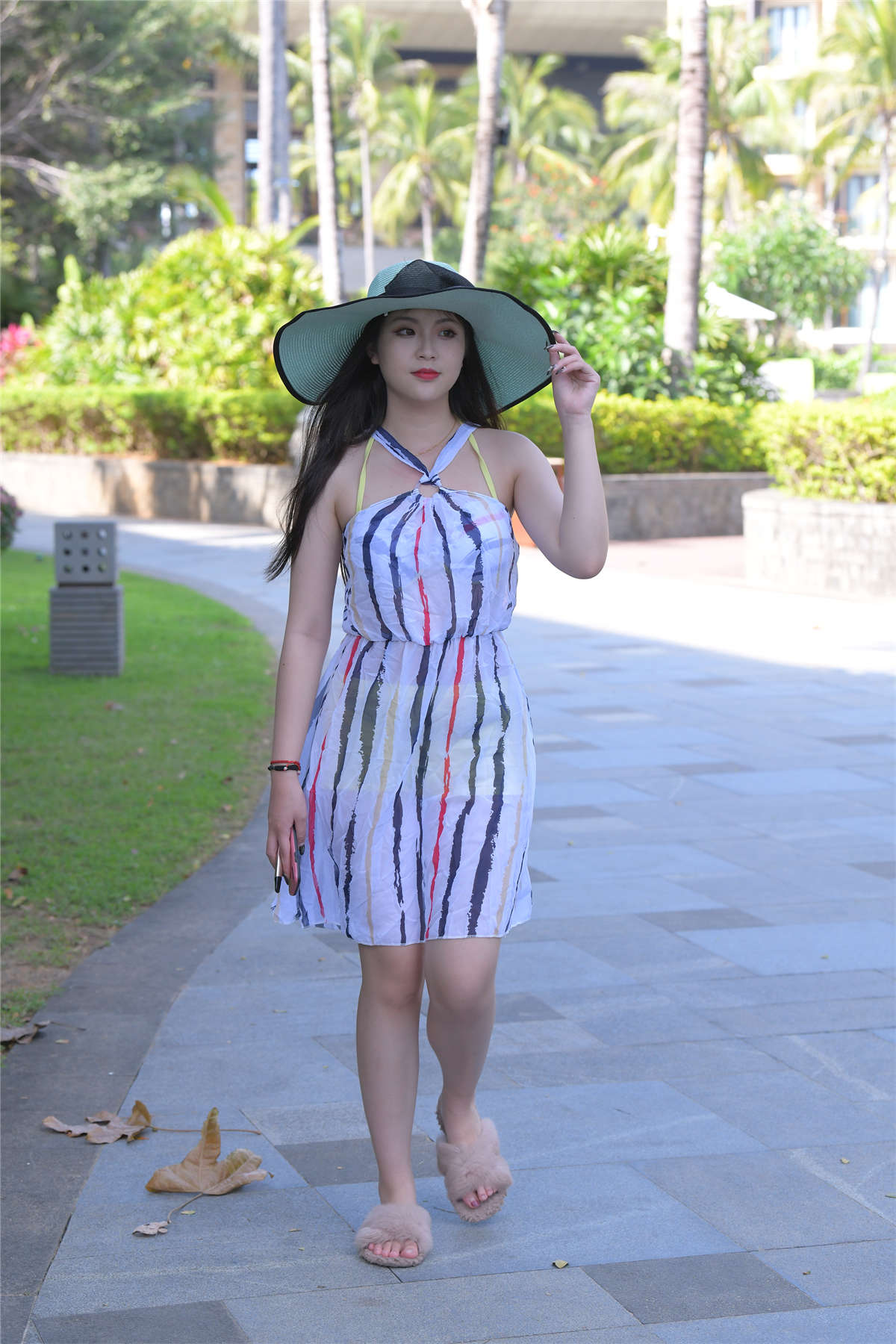 图片[2]-[魔镜原创摄影]孤单的心事-日更街拍