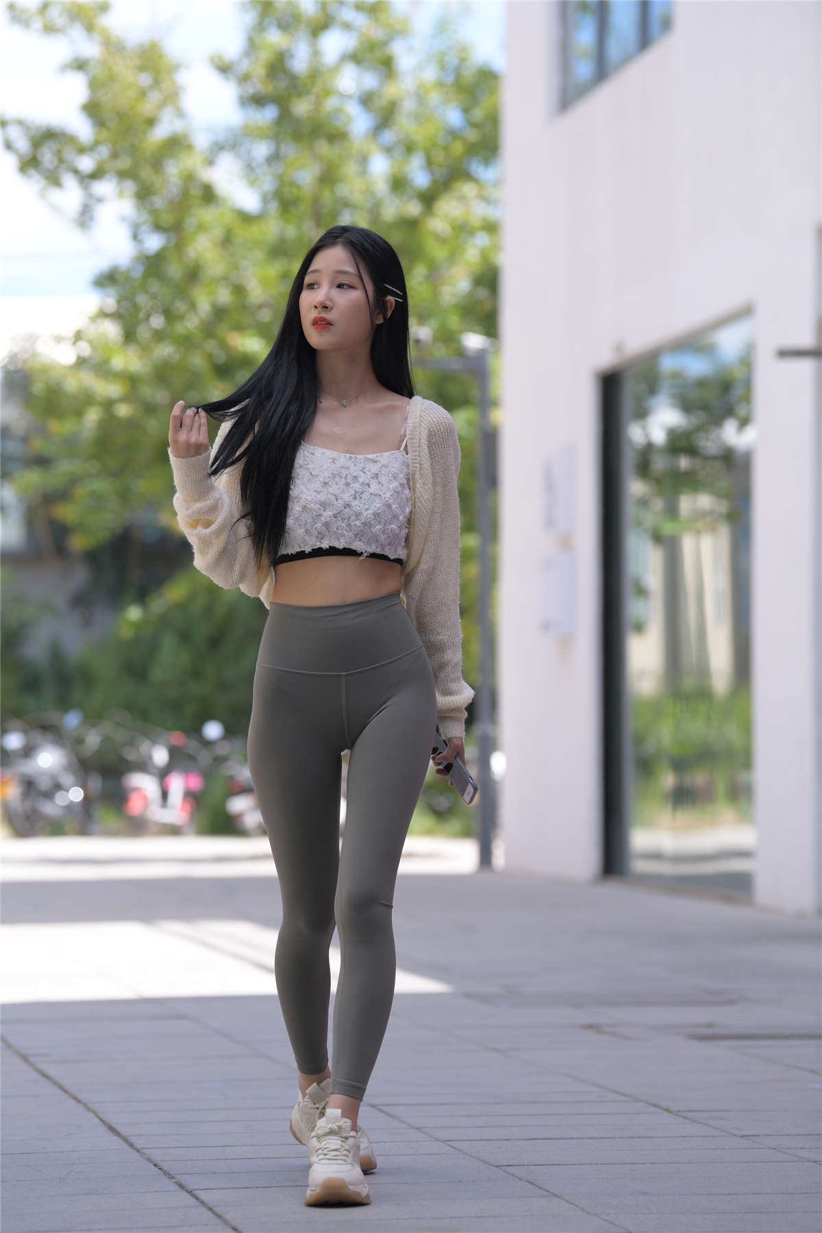 图片[2]-[魔镜原创摄影]一始街拍作品 – 柚绿时-日更街拍