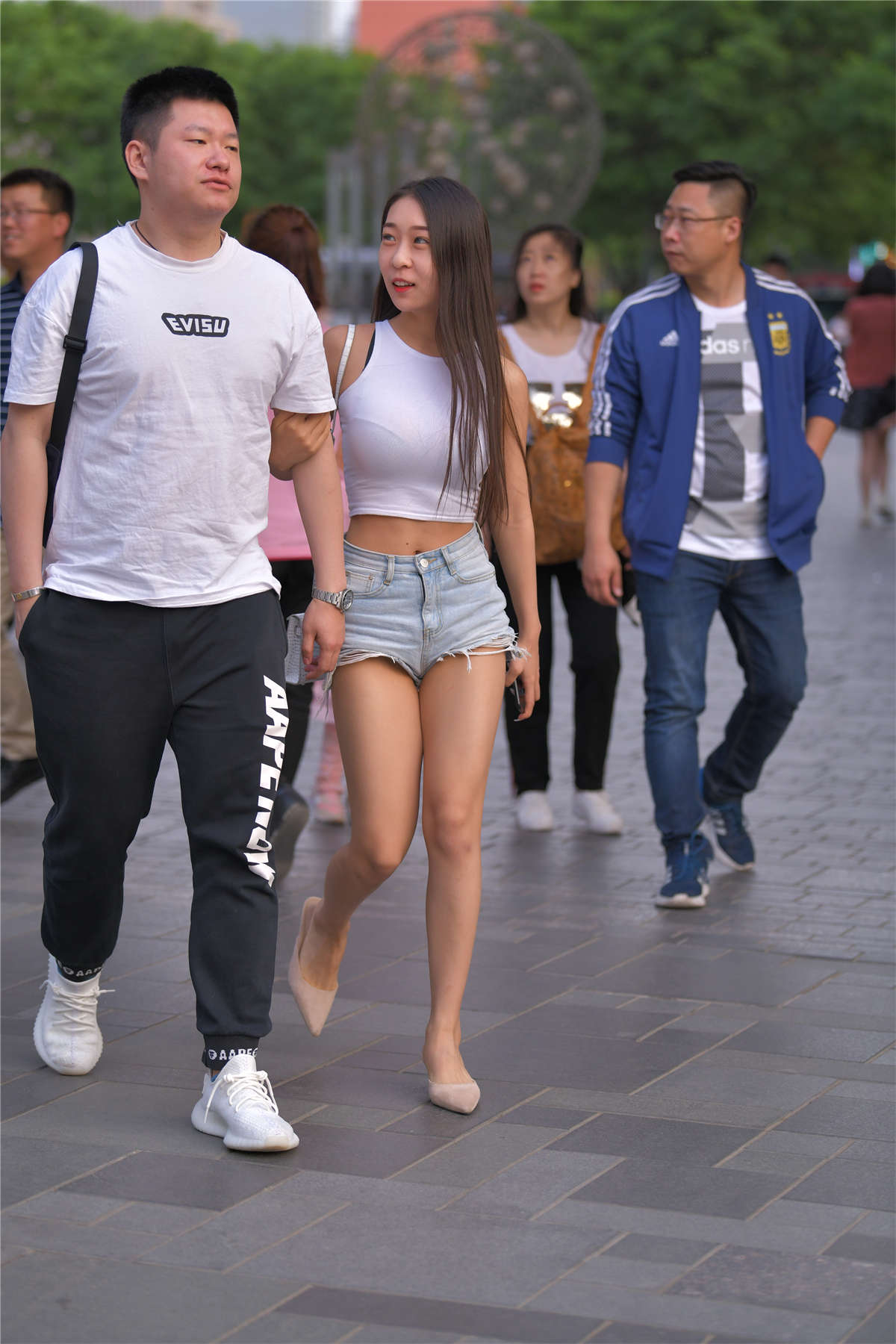 图片[2]-性感牛仔短裤-日更街拍