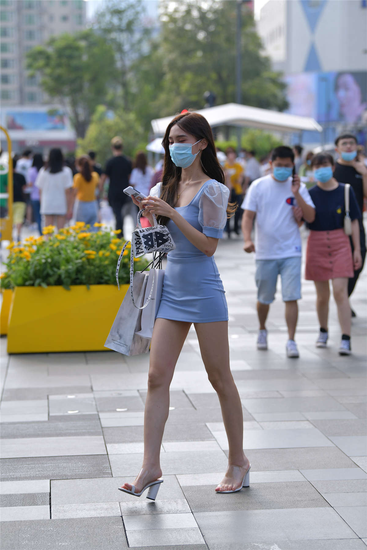 视觉冲击街拍作品 – 一波美腿小姐姐，真心赞-日更街拍
