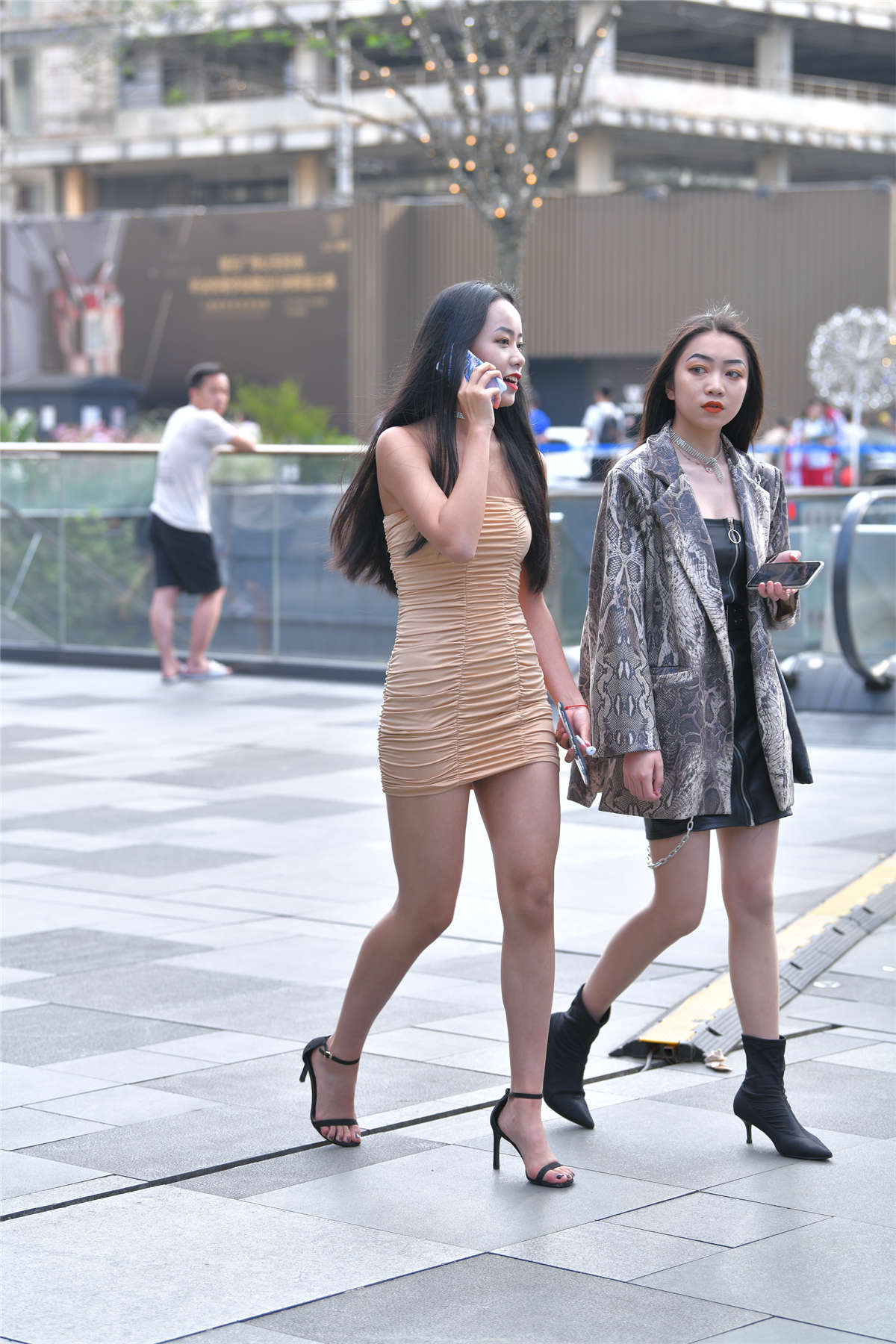 图片[2]-黄色修身裙-日更街拍