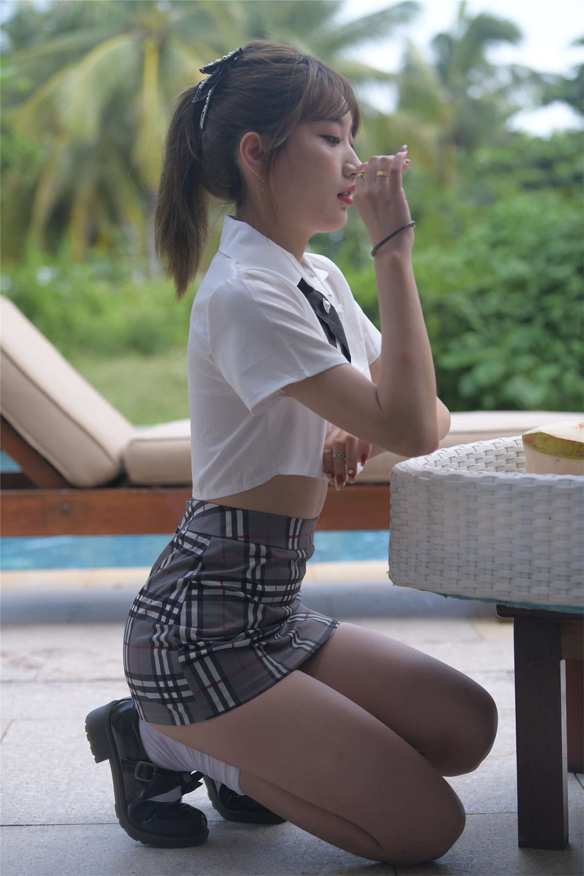 图片[2]-红石旅拍摄影作品 格子短裙女孩-日更街拍