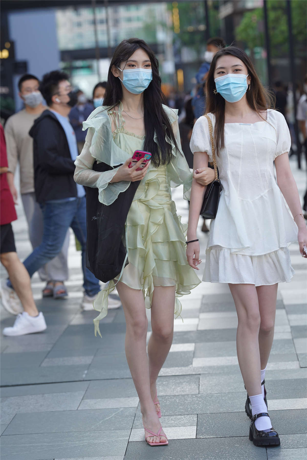 图片[2]-清秀美丽绿色纱裙-日更街拍