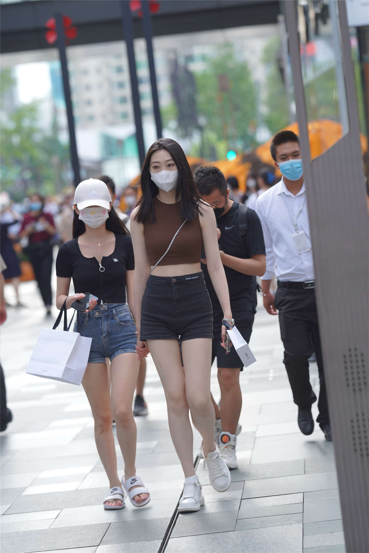 图片[2]-菜菜辣妹背心-日更街拍