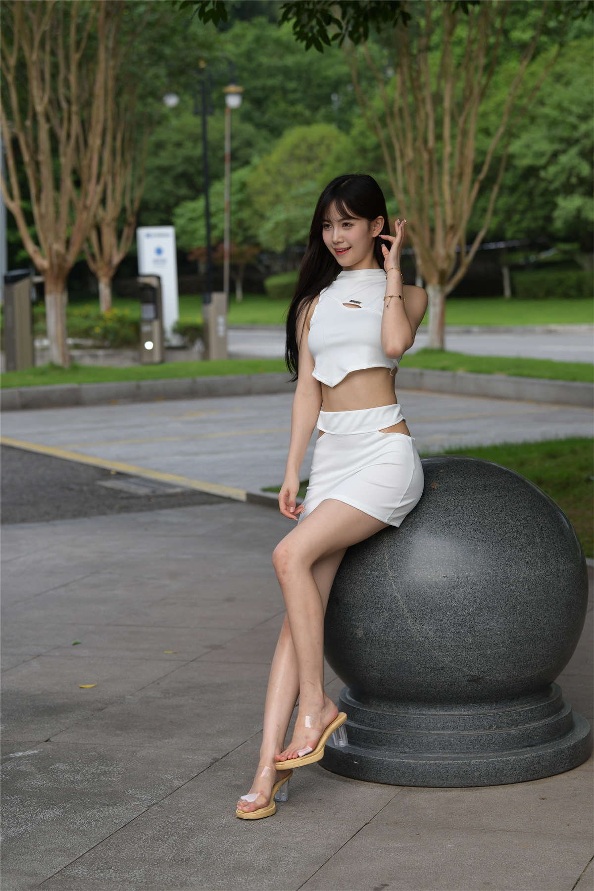 图片[2]-白色套装裙-日更街拍