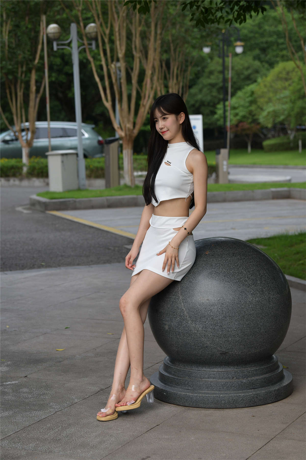 白色套装裙-日更街拍