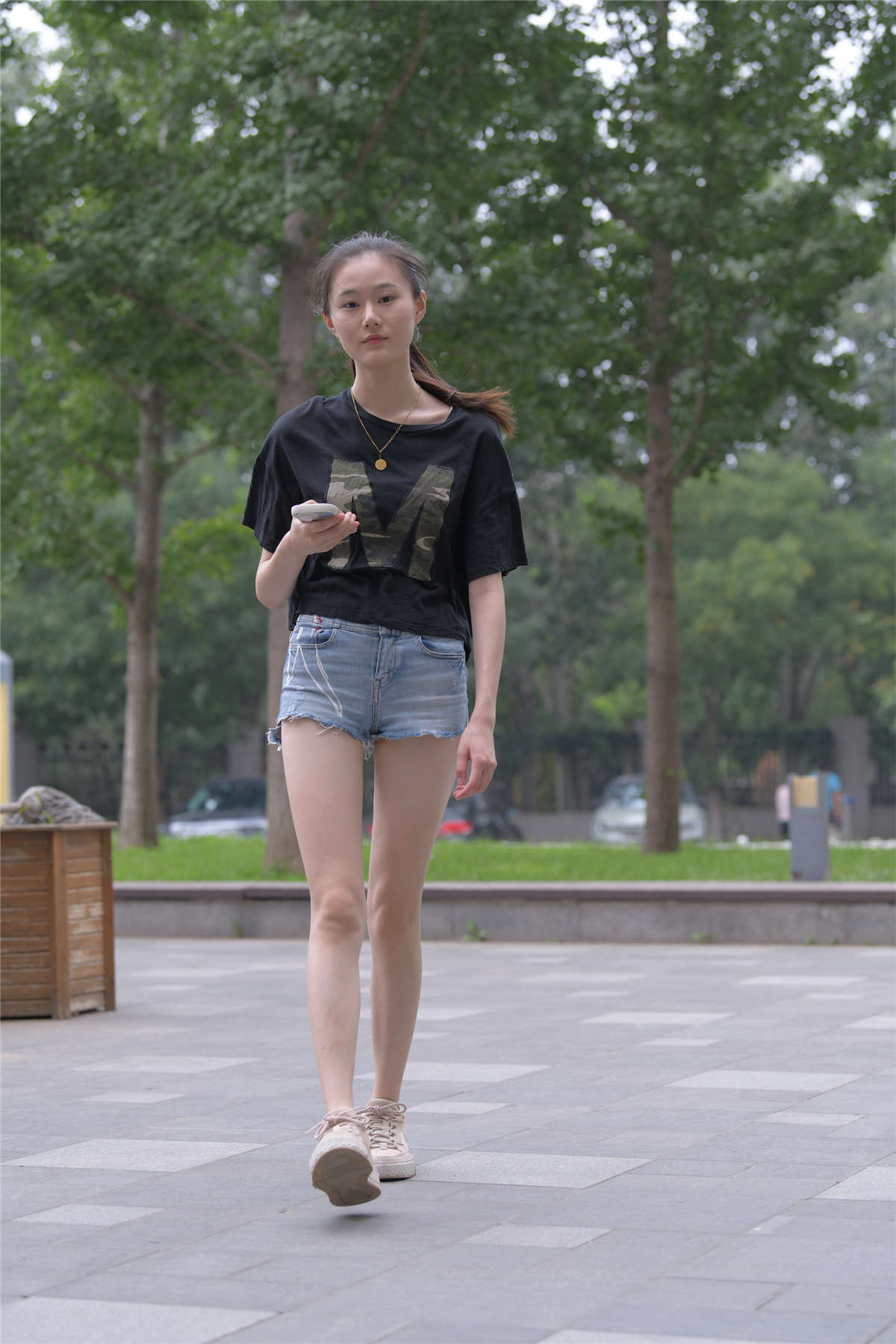 图片[2]-[魔镜原创摄影]一始街拍作品 浅笑明眸-日更街拍