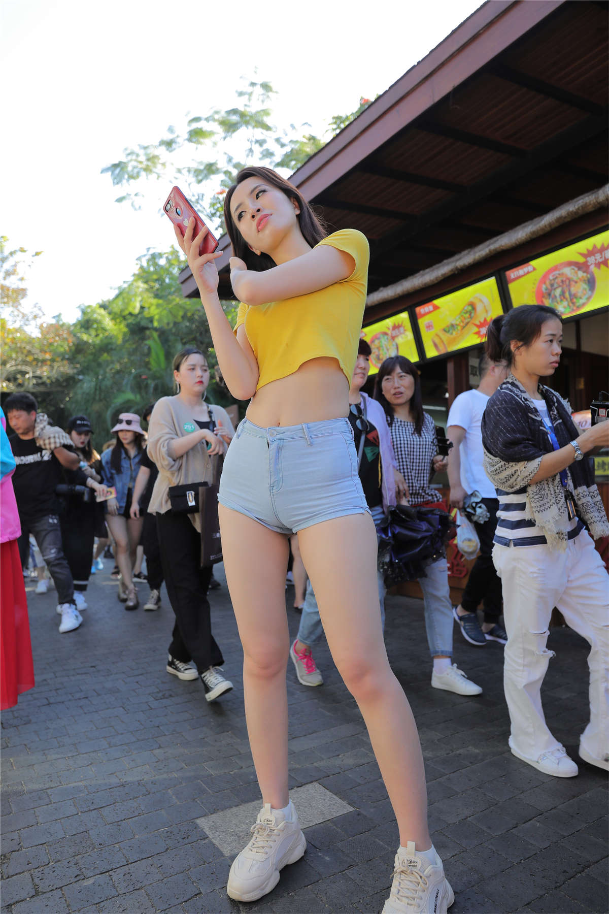 三亚旅拍 糖糖牛仔热裤-日更街拍