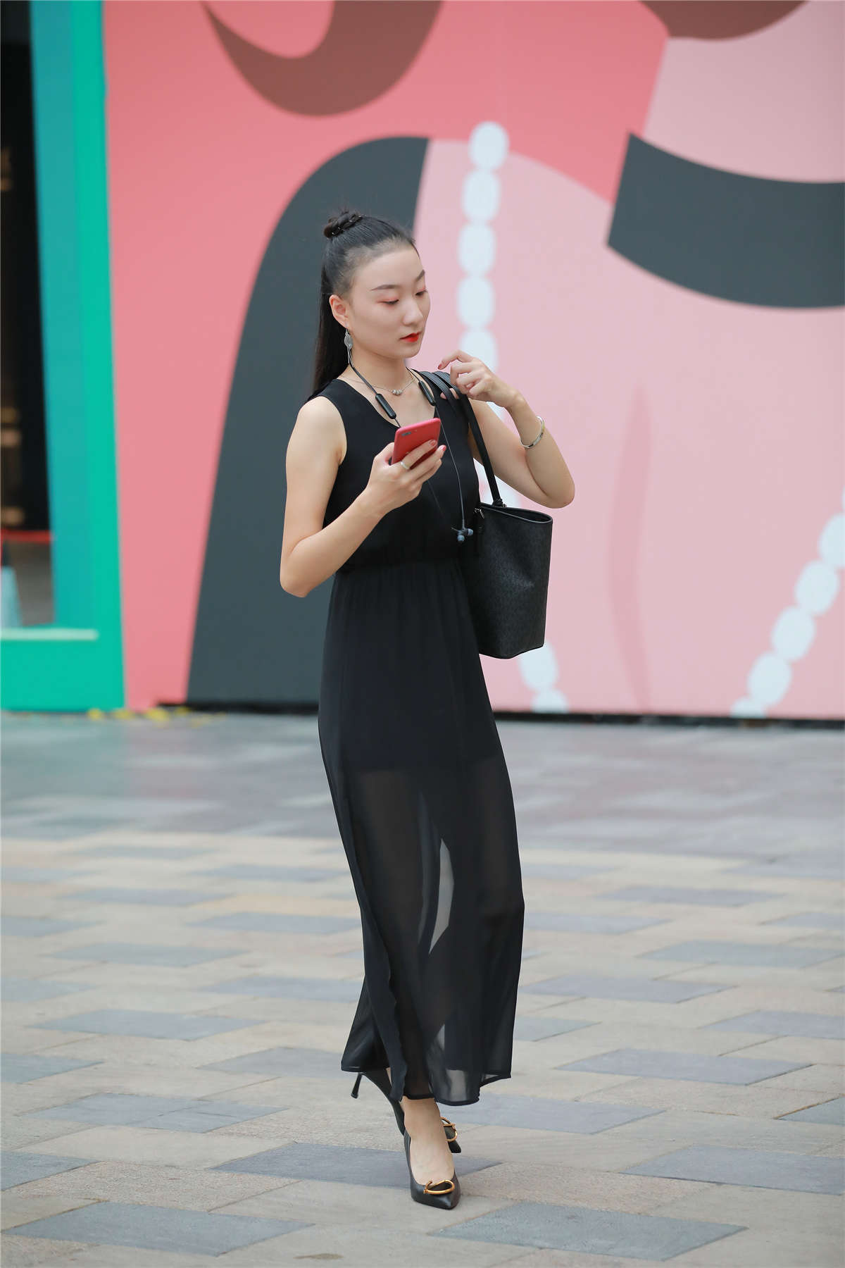 四九城嘎子街拍作品 – 黑丝裙公司白领-日更街拍