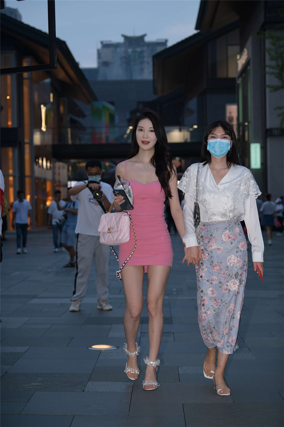 魅力迷人的粉色系-日更街拍