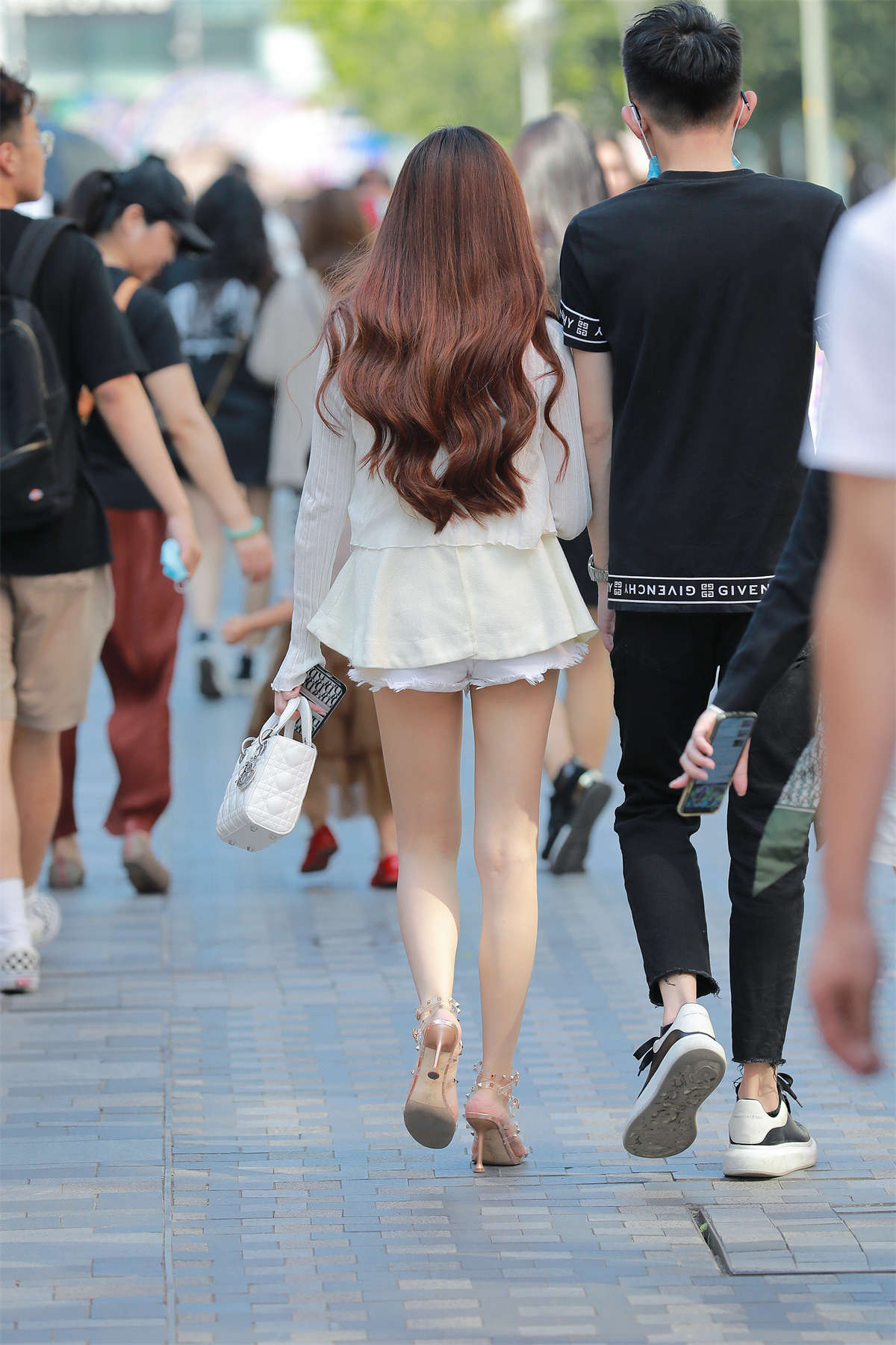 图片[2]-四九城嘎子街拍作品 – 白嫩女友-日更街拍