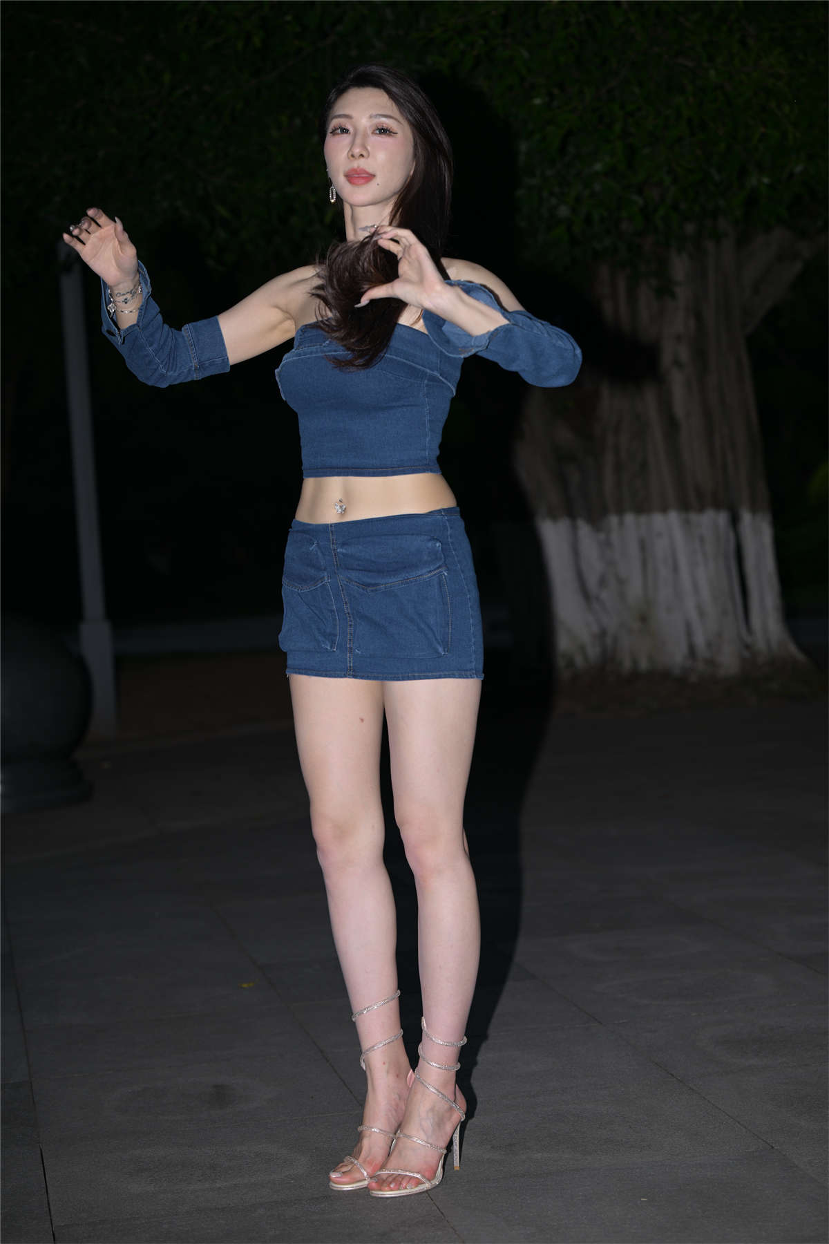 图片[2]-高挑魅力牛仔装-日更街拍