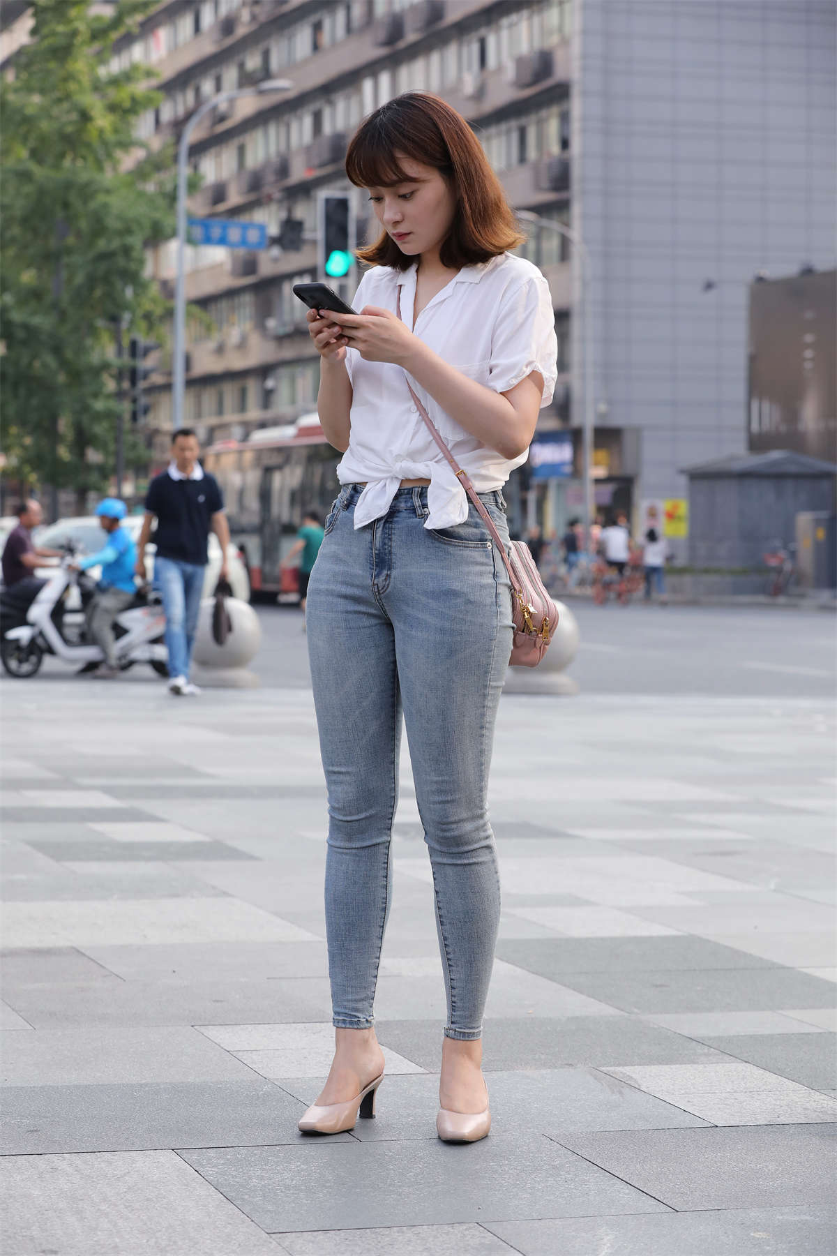 图片[2]-铅笔牛仔裤-日更街拍