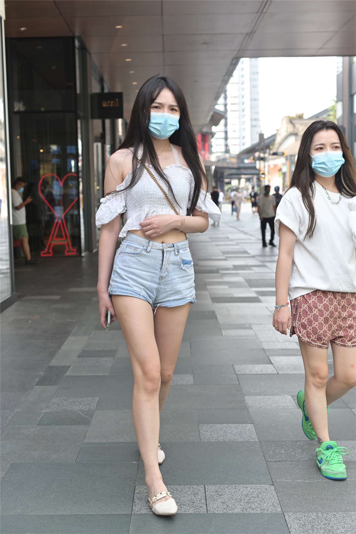 图片[2]-青春牛仔短裤-日更街拍