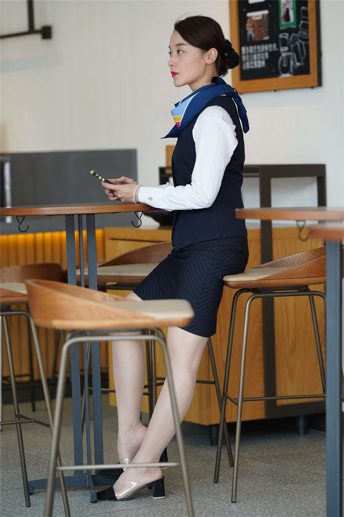 图片[2]-[魔镜原创摄影]小S街拍作品 空乘丝袜情结-日更街拍