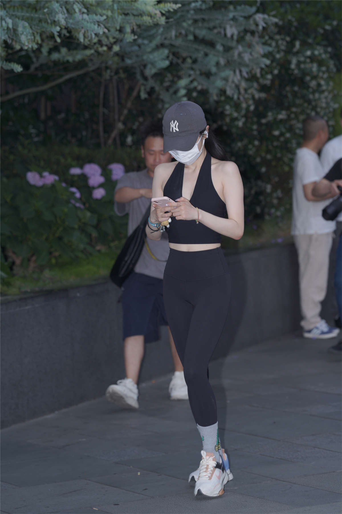 图片[2]-活力黑色瑜伽运动装-日更街拍