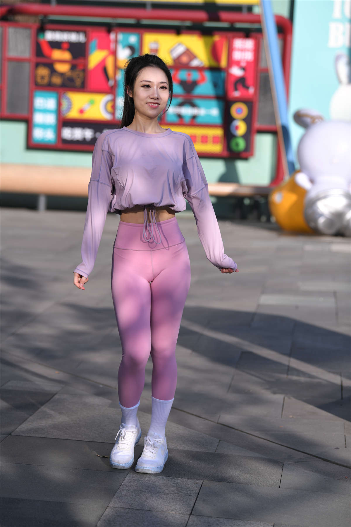 图片[2]-活力粉色瑜伽裤-日更街拍