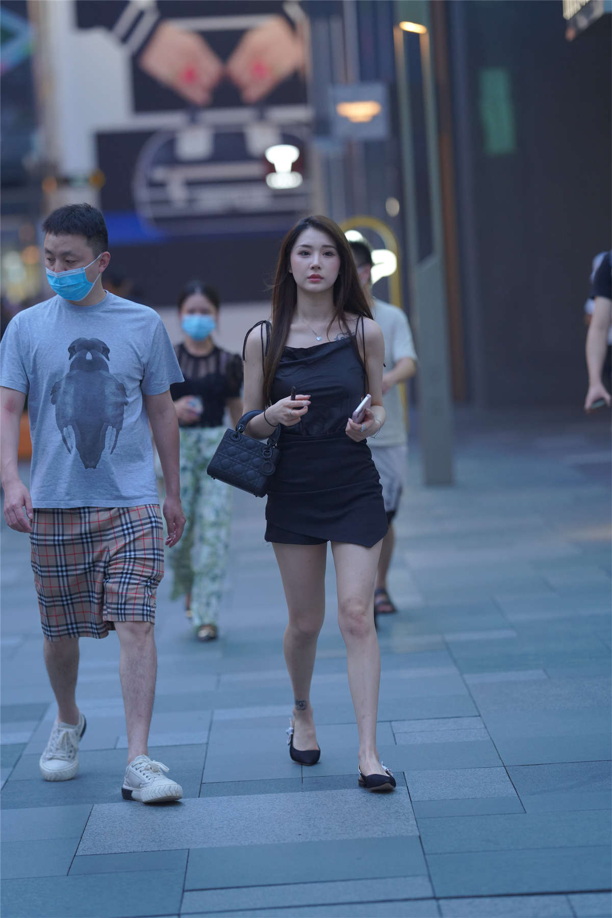 图片[2]-纹身小姐姐-日更街拍