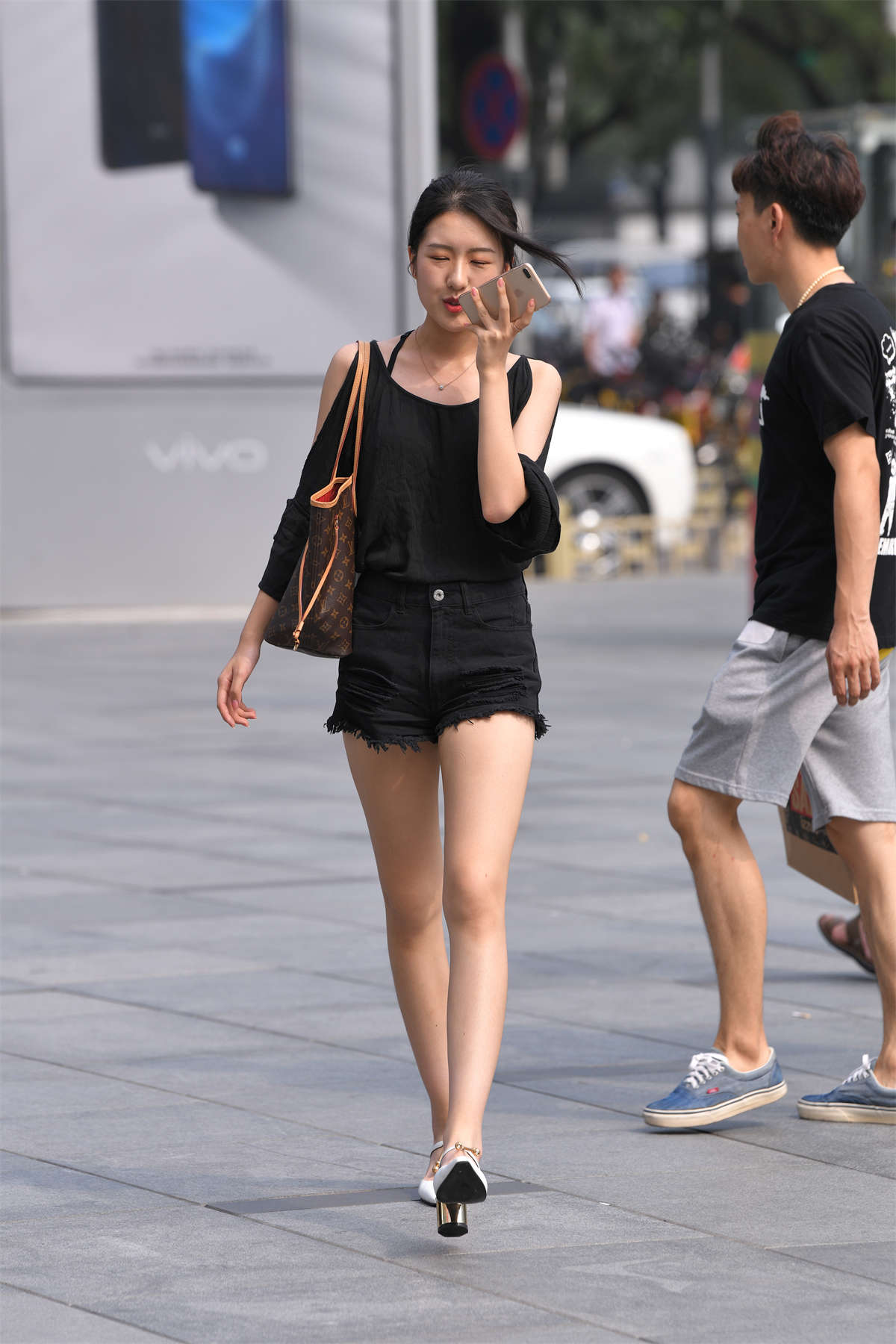 图片[2]-甜美靓丽短裤-日更街拍