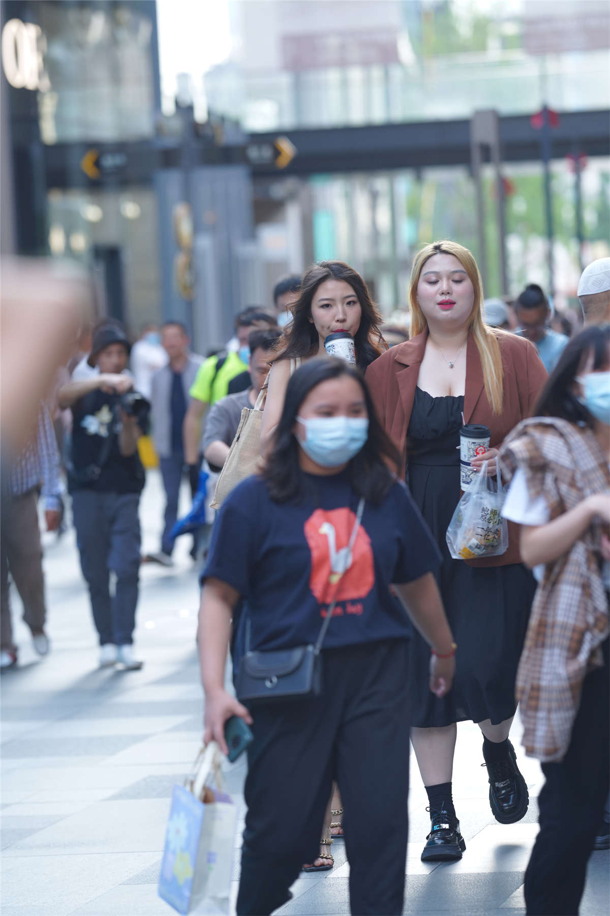 图片[2]-活力牛仔短裤-日更街拍