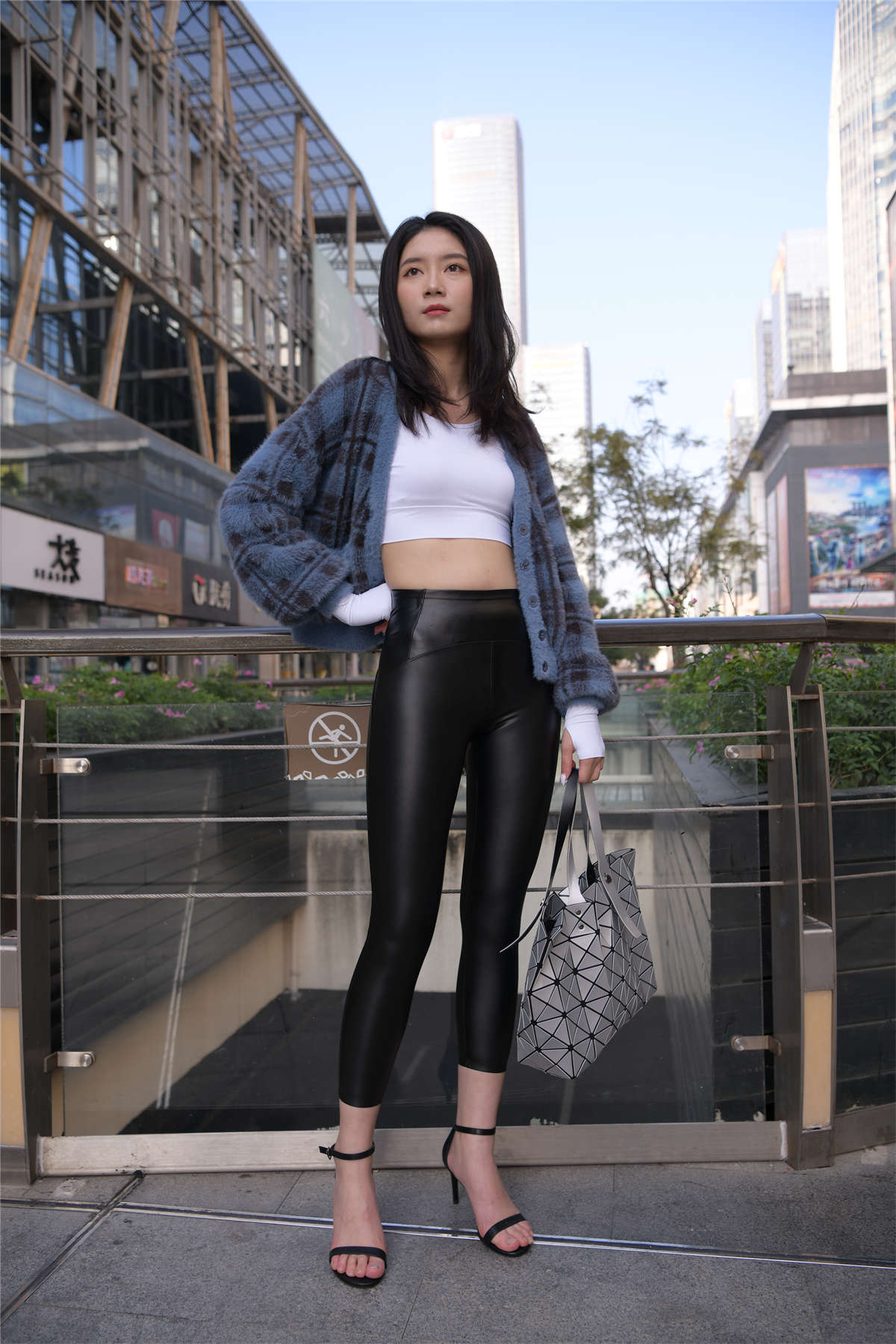 图片[2]-[魔镜原创摄影]魂魂街拍作品 纠结 皮裤-日更街拍