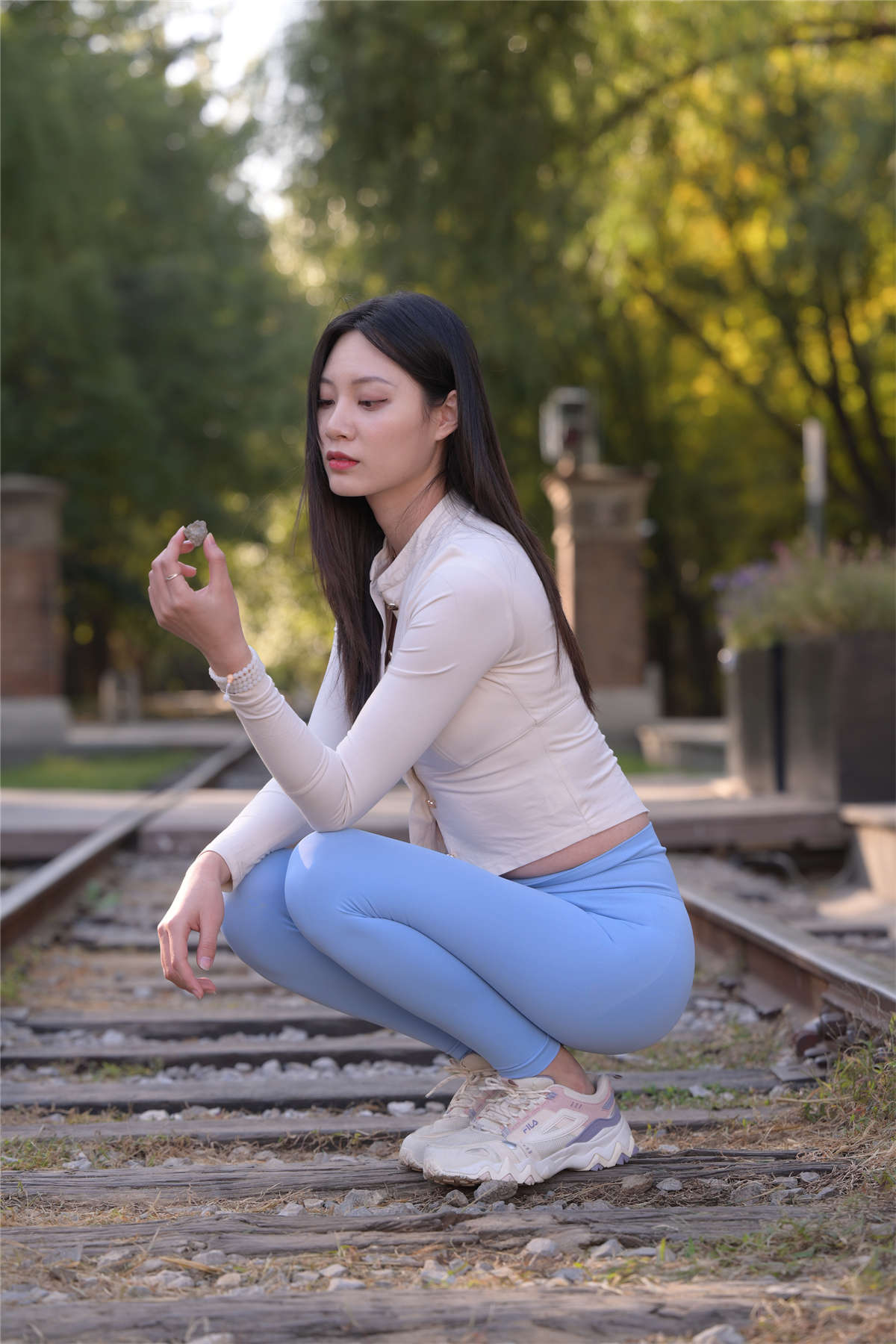 图片[2]-[魔镜原创摄影] 不吃鸡蛋街拍作品 瑾叶-日更街拍