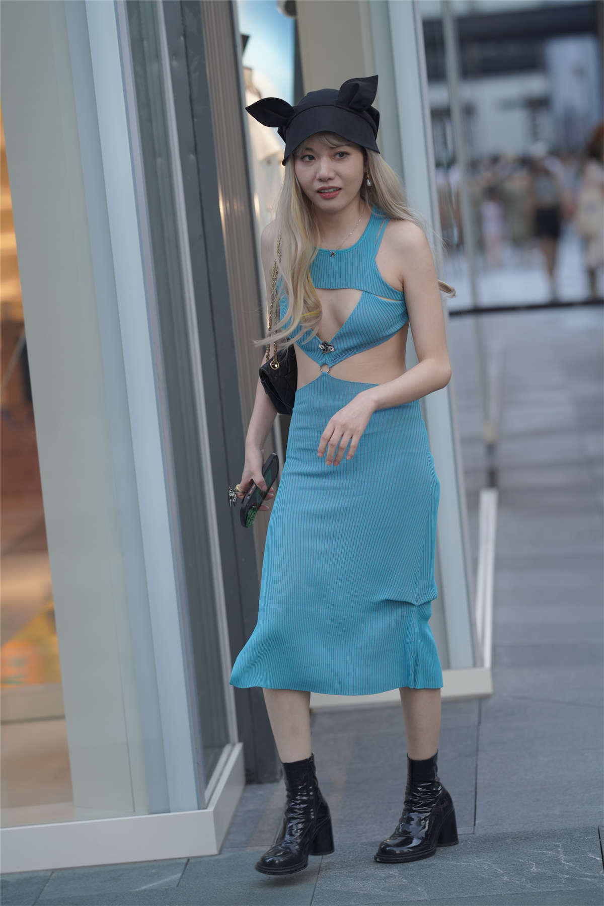 图片[2]-天蓝色长裙-日更街拍