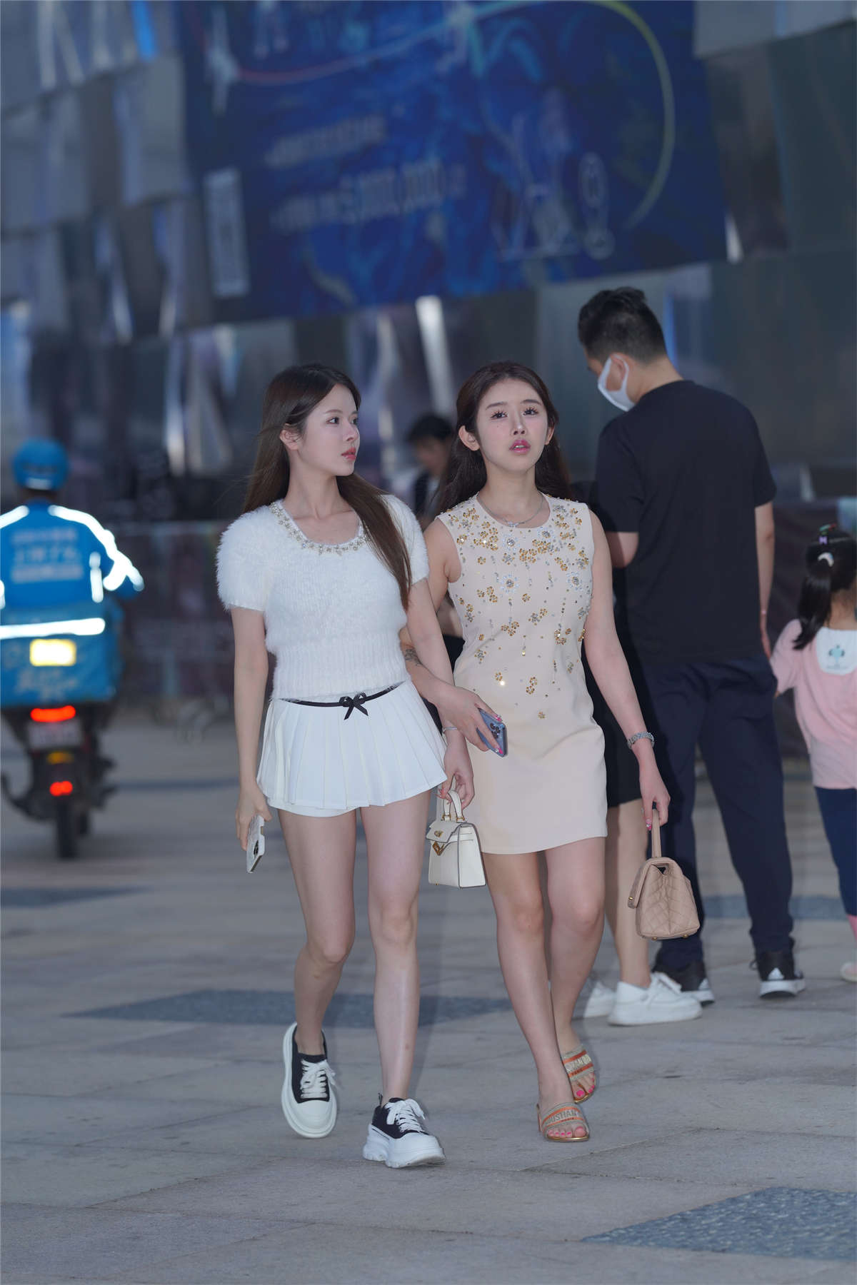 图片[2]-青春动人的美-日更街拍