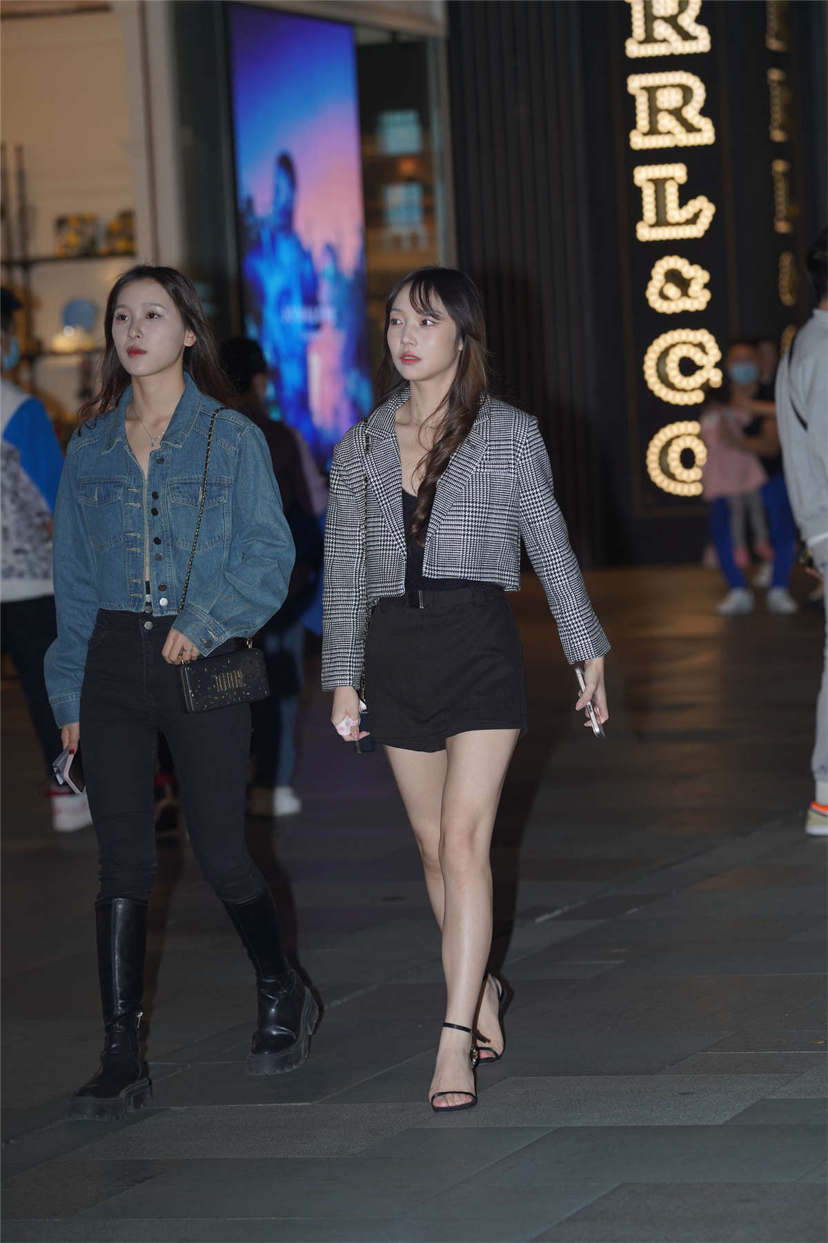 图片[2]-长靴牛仔姐妹花-日更街拍