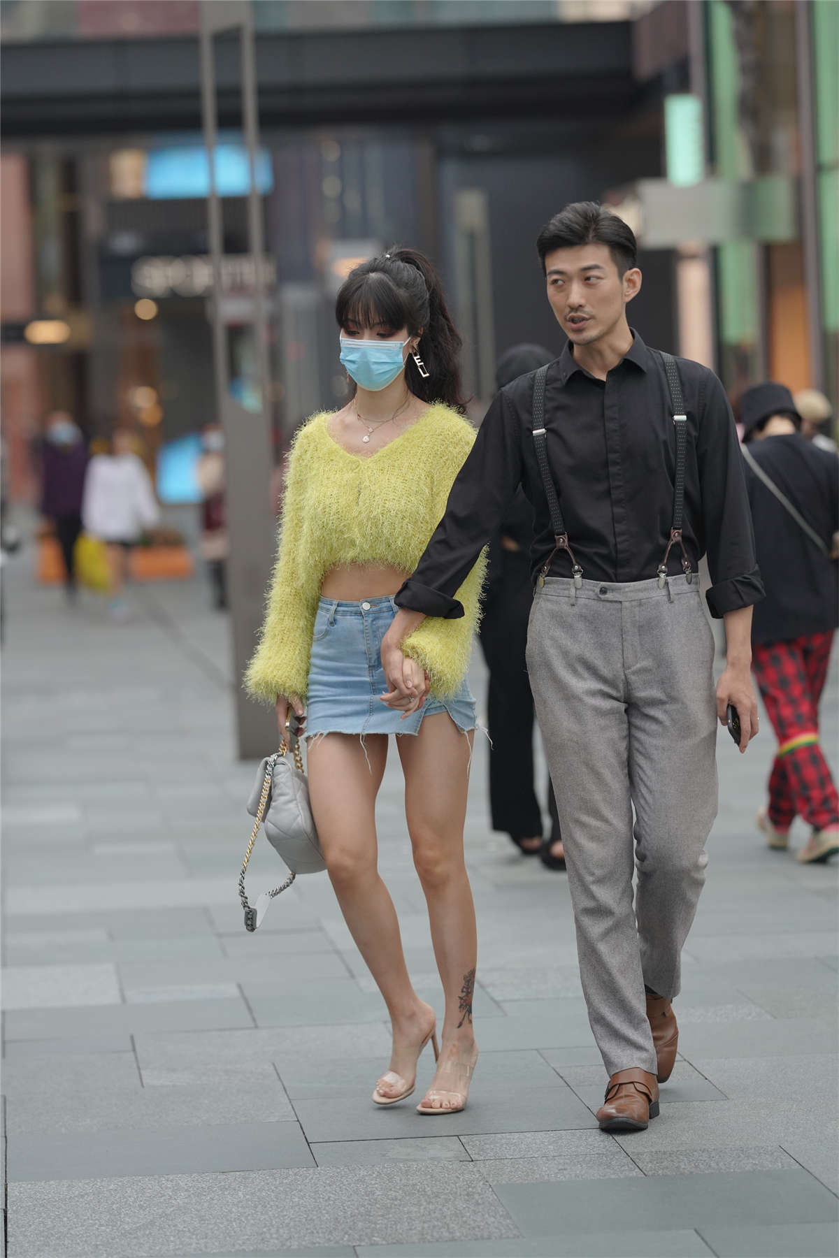 图片[2]-魅力迷人牛仔短裙-日更街拍