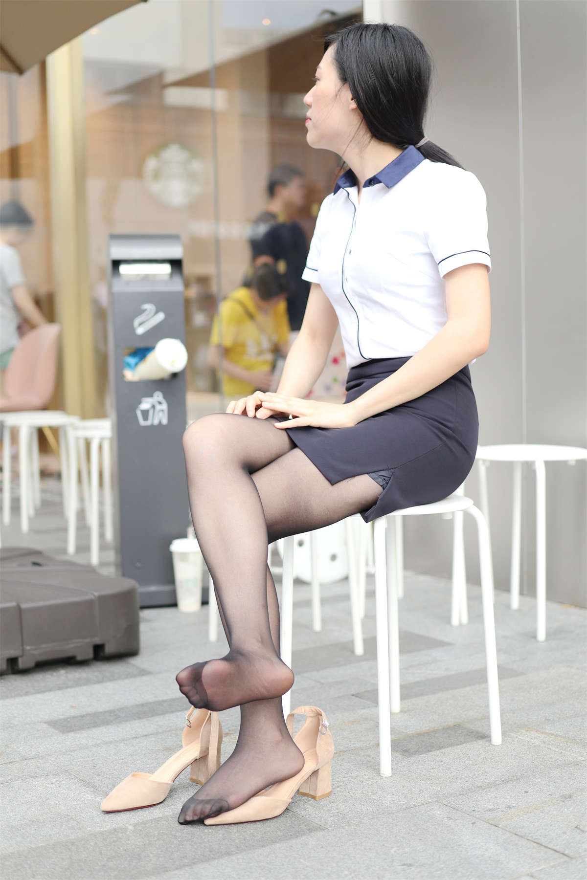 图片[2]-[魔镜原创摄影]小S街拍作品 OL制服黑丝-日更街拍