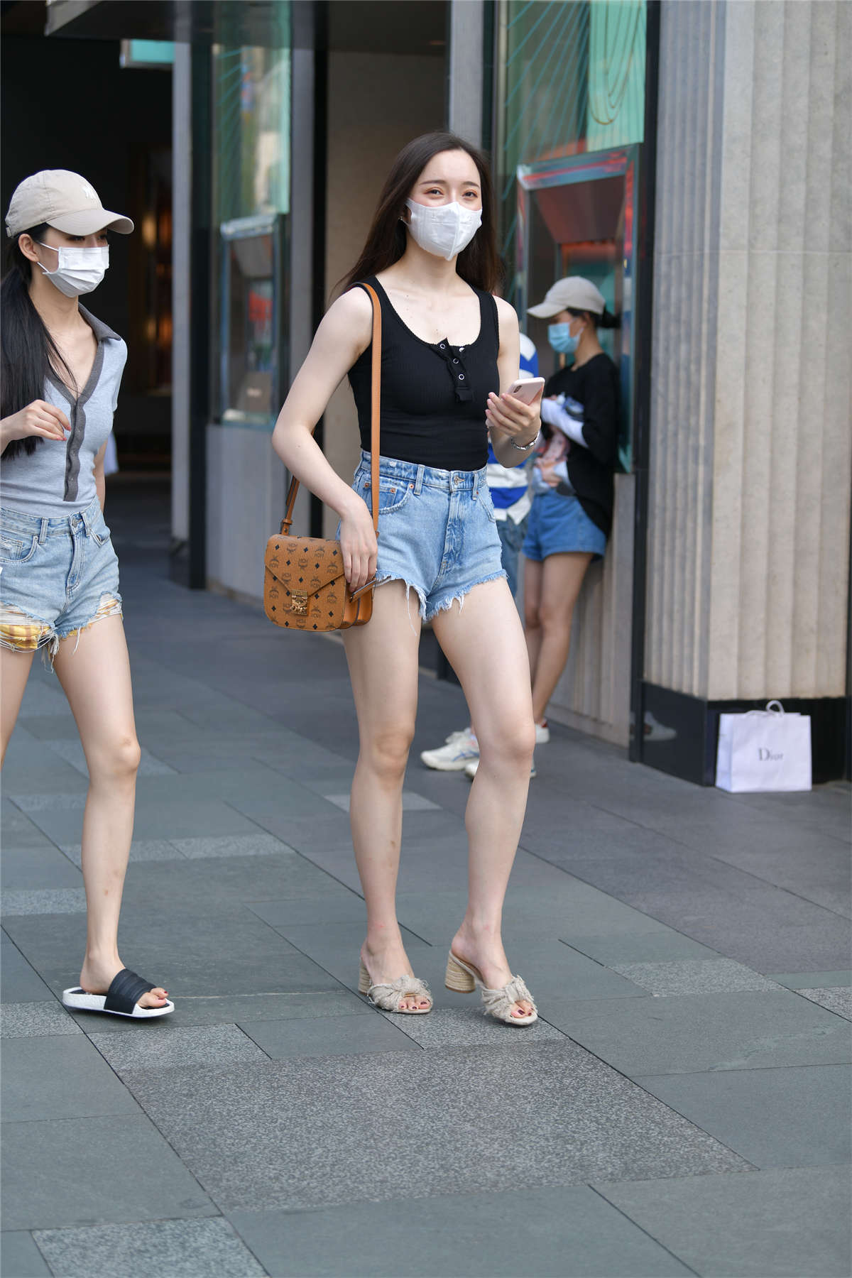 清爽牛仔短裤背心-日更街拍