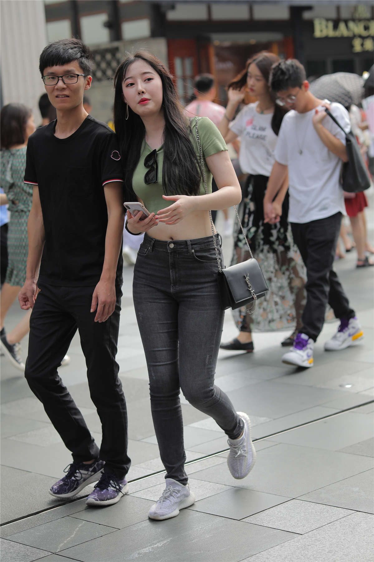 图片[2]-甜美靓丽牛仔裤-日更街拍