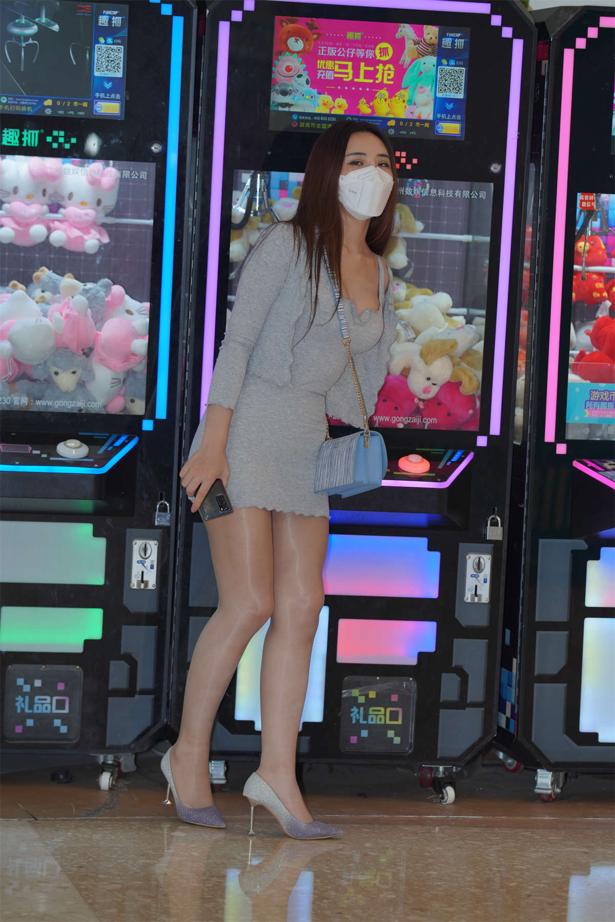 [魔镜原创摄影] 灰色修身短裙-日更街拍