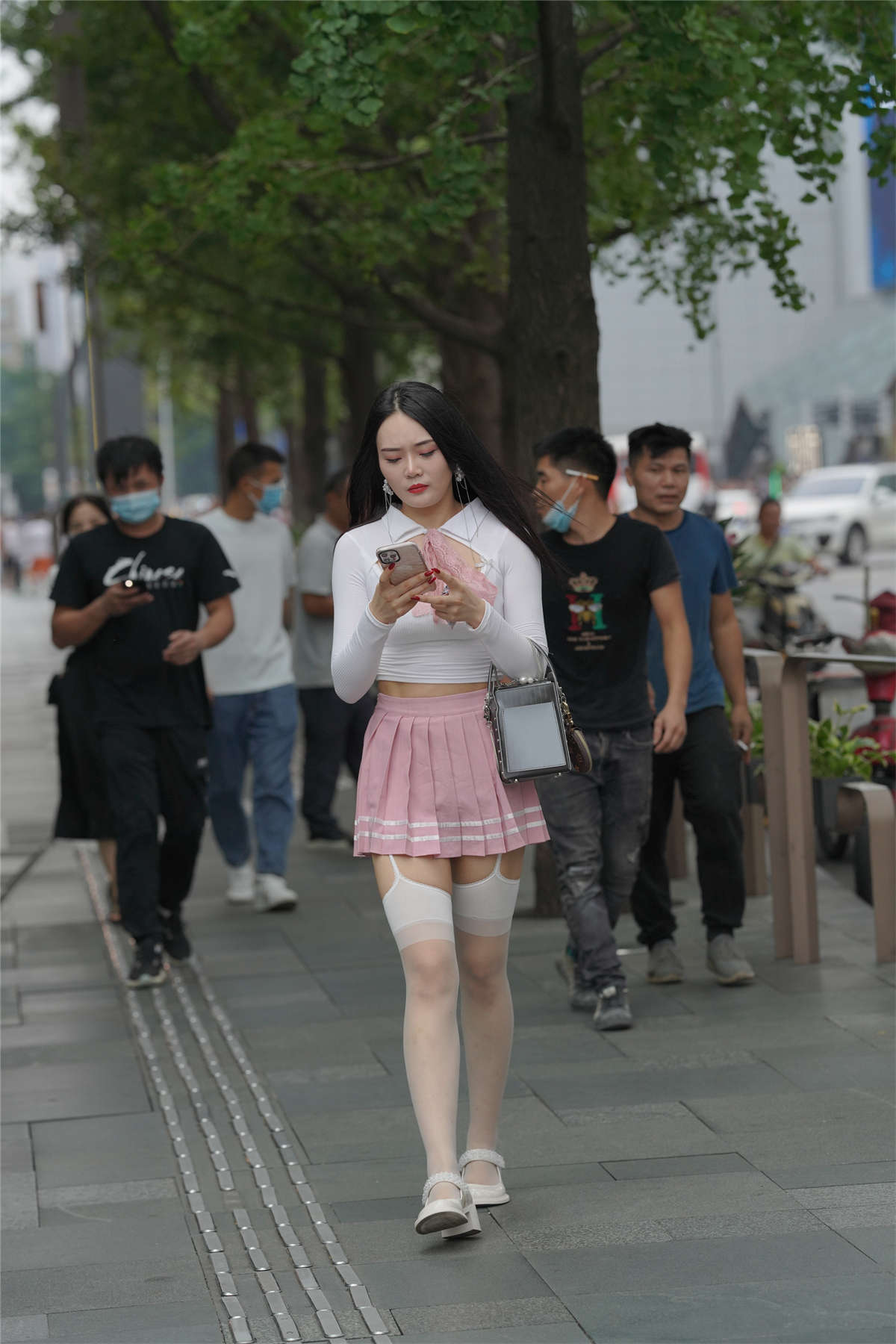 图片[2]-粉白青春动人-日更街拍