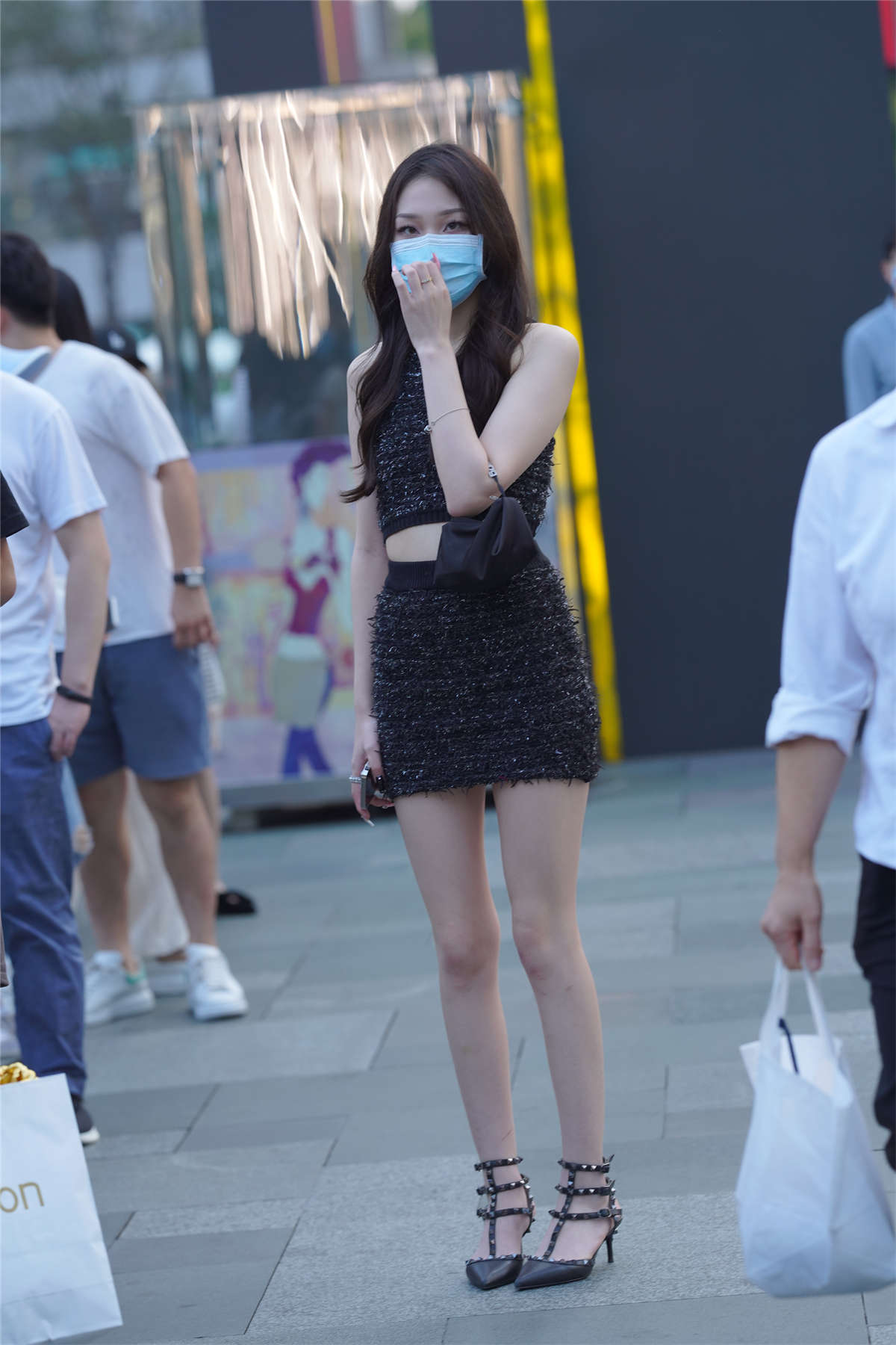 图片[2]-时尚黑色套装裙-日更街拍